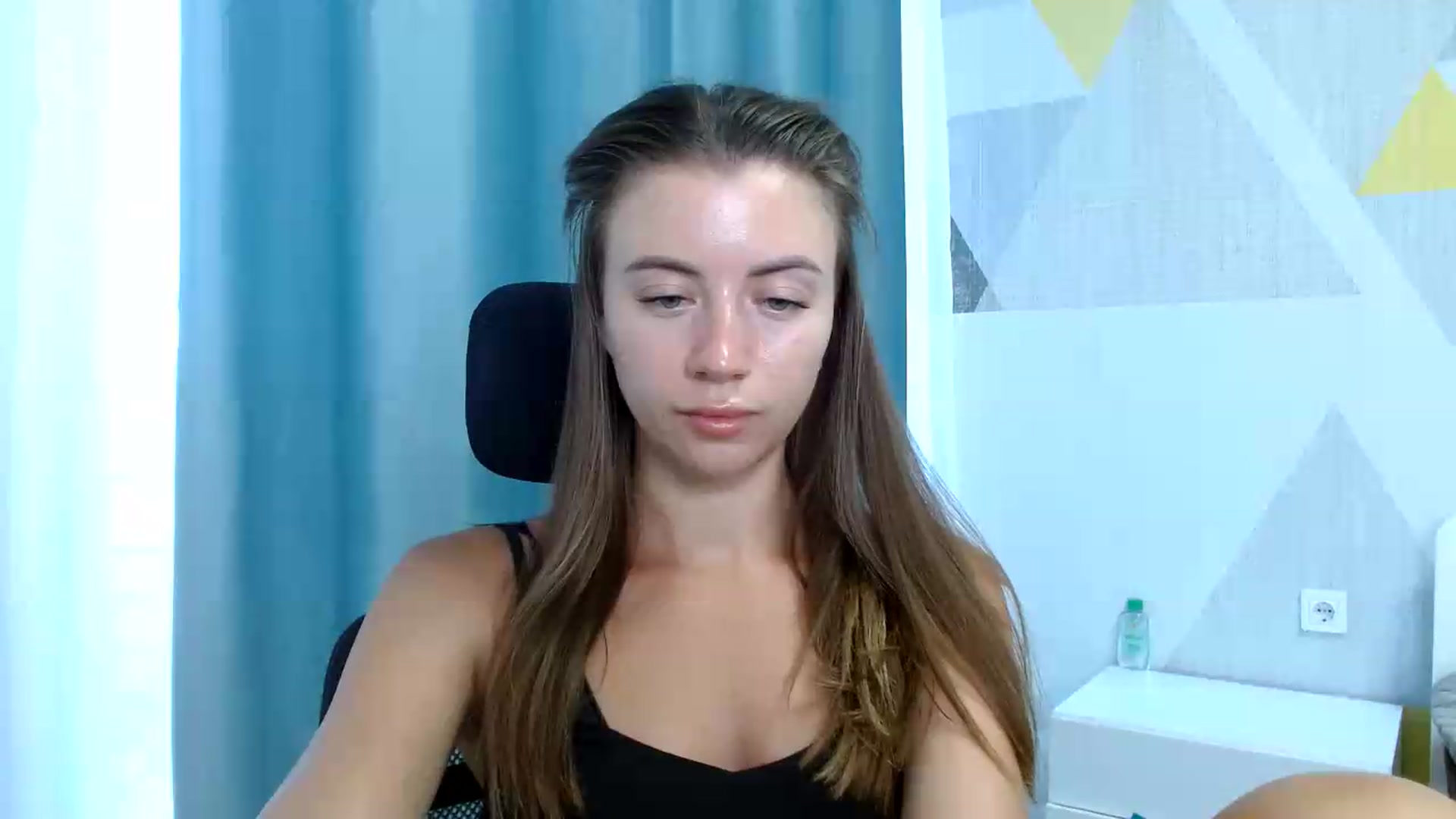 Gallery image thumbnail from Sulfate0's myfreecams stream on, 08/17/2026, 07:18 image 12 of 20