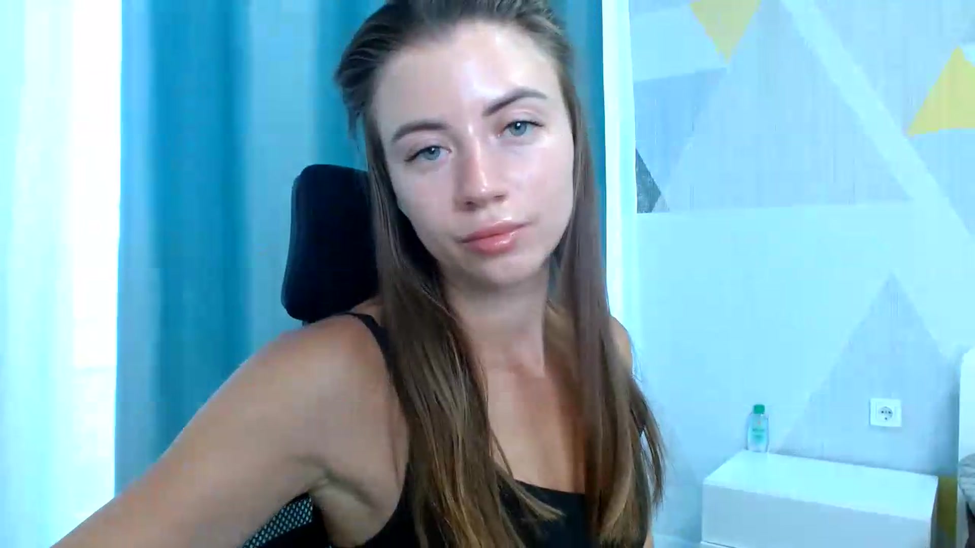 Gallery image thumbnail from Sulfate0's myfreecams stream on, 08/17/2026, 07:18 image 5 of 20