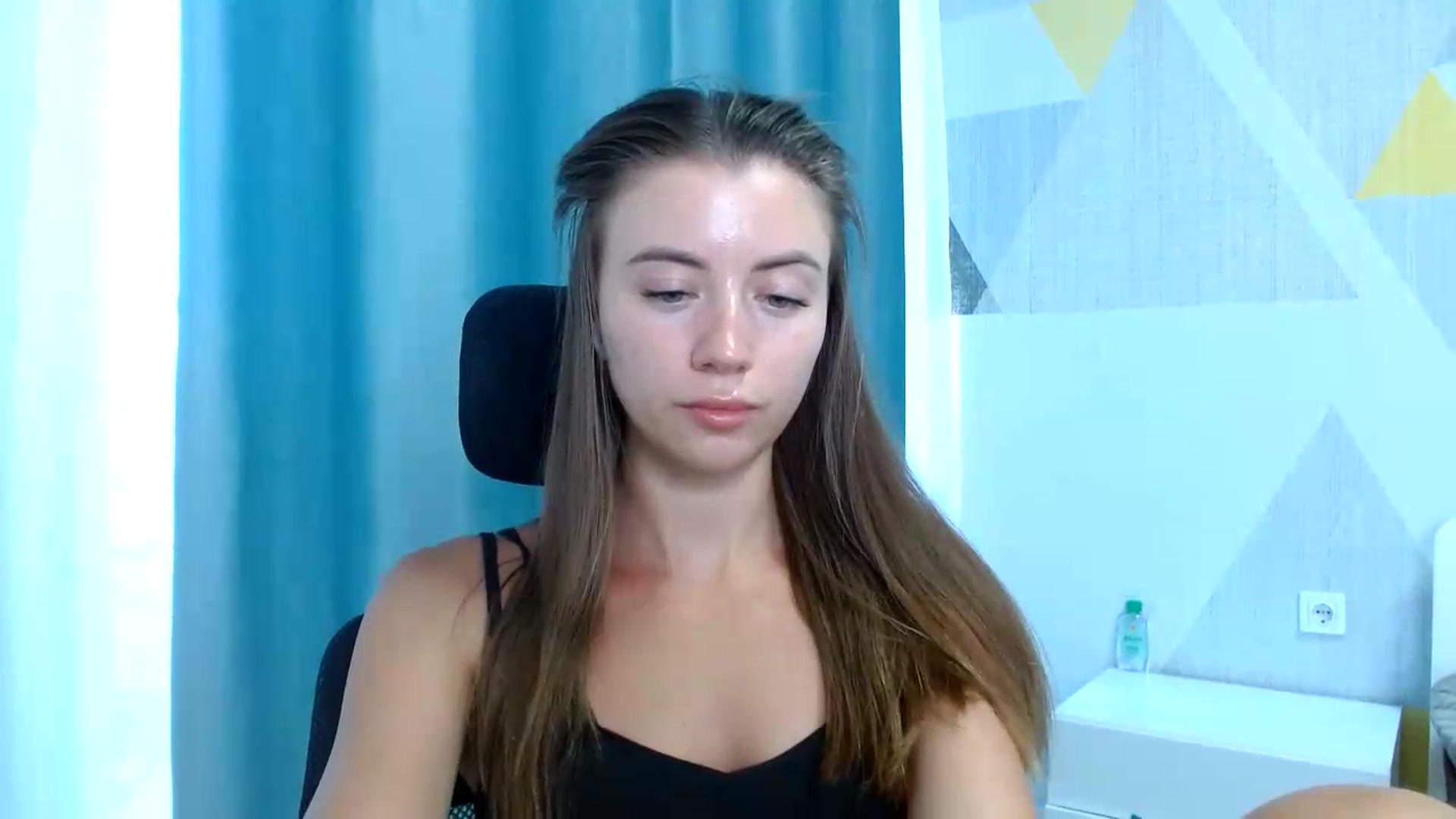 Gallery image thumbnail from Sulfate0's myfreecams stream on, 08/17/2026, 07:18 image 18 of 20