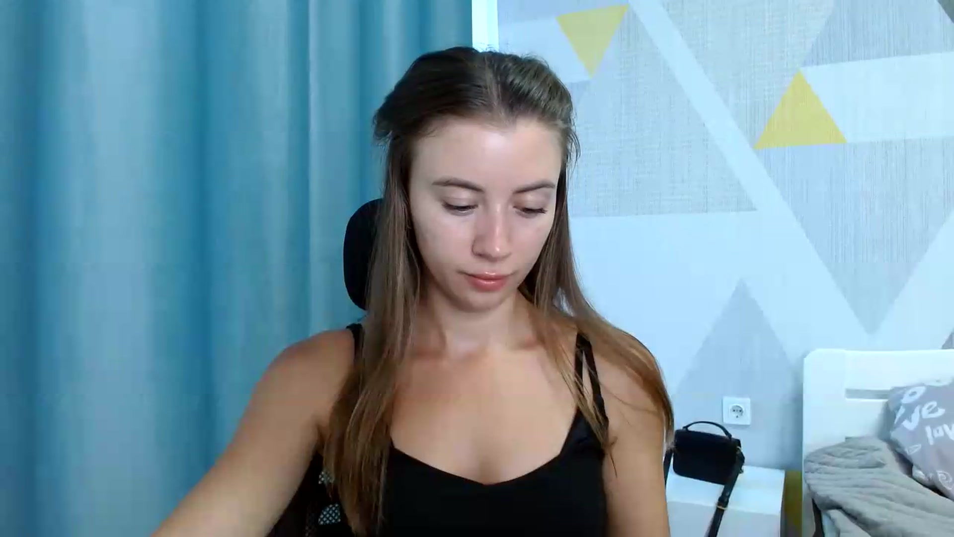 Gallery image thumbnail from Sulfate0's myfreecams stream on, 08/17/2026, 08:12 image 9 of 20
