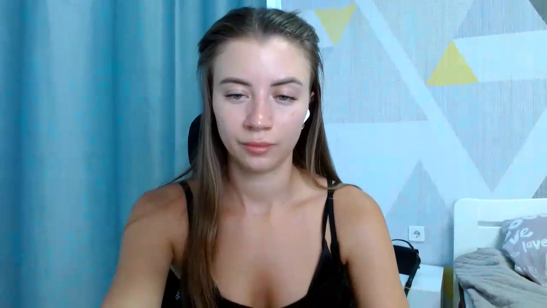 Gallery image thumbnail from Sulfate0's myfreecams stream on, 08/17/2026, 08:12 image 3 of 20