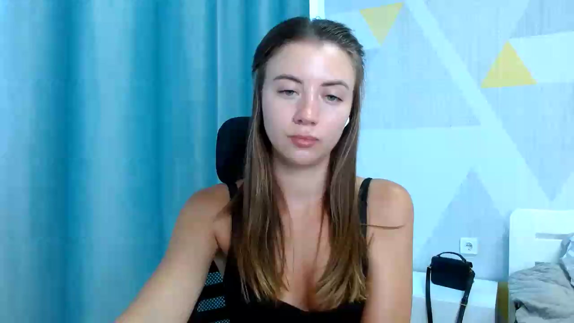 Gallery image thumbnail from Sulfate0's myfreecams stream on, 08/17/2026, 09:12 image 1 of 20