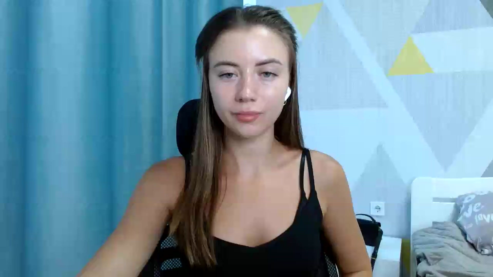 Gallery image thumbnail from Sulfate0's myfreecams stream on, 08/17/2026, 09:12 image 20 of 20