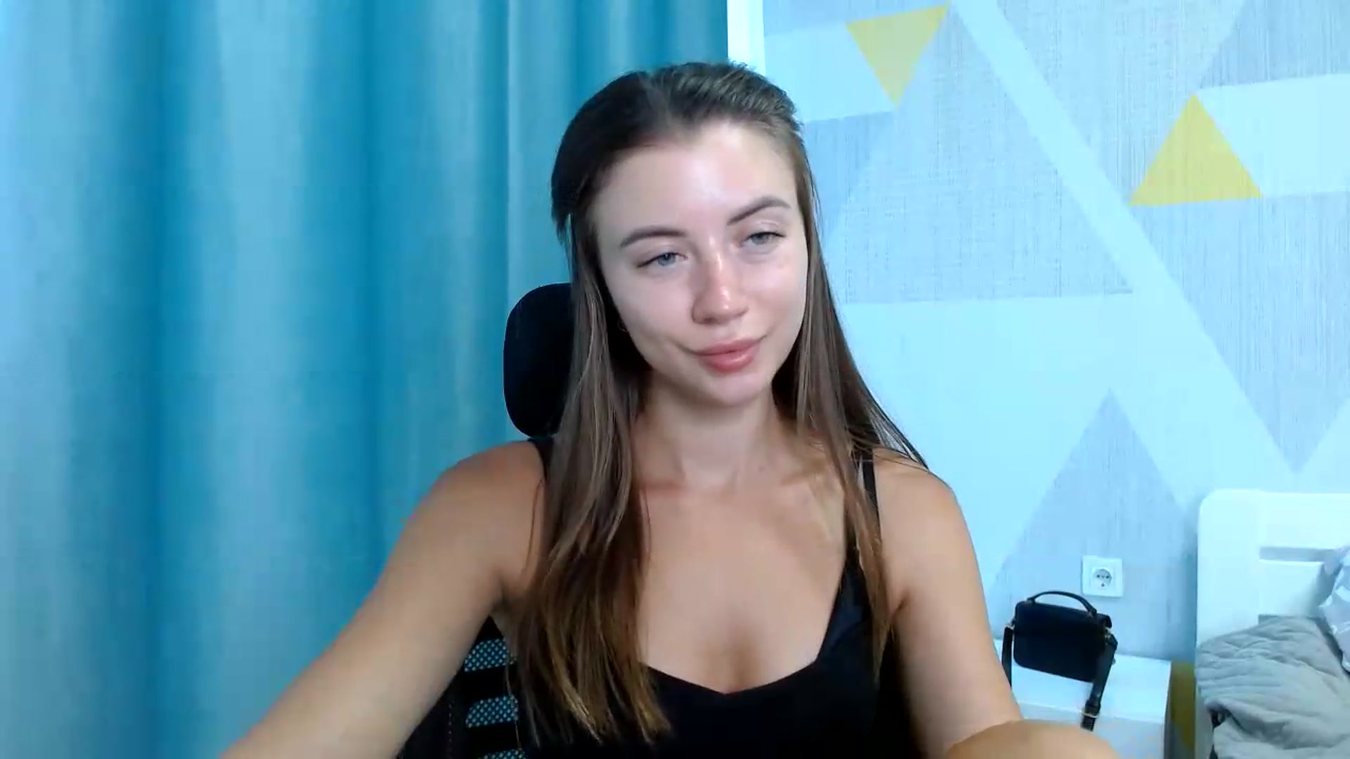 Gallery image thumbnail from Sulfate0's myfreecams stream on, 08/17/2026, 09:12 image 7 of 20