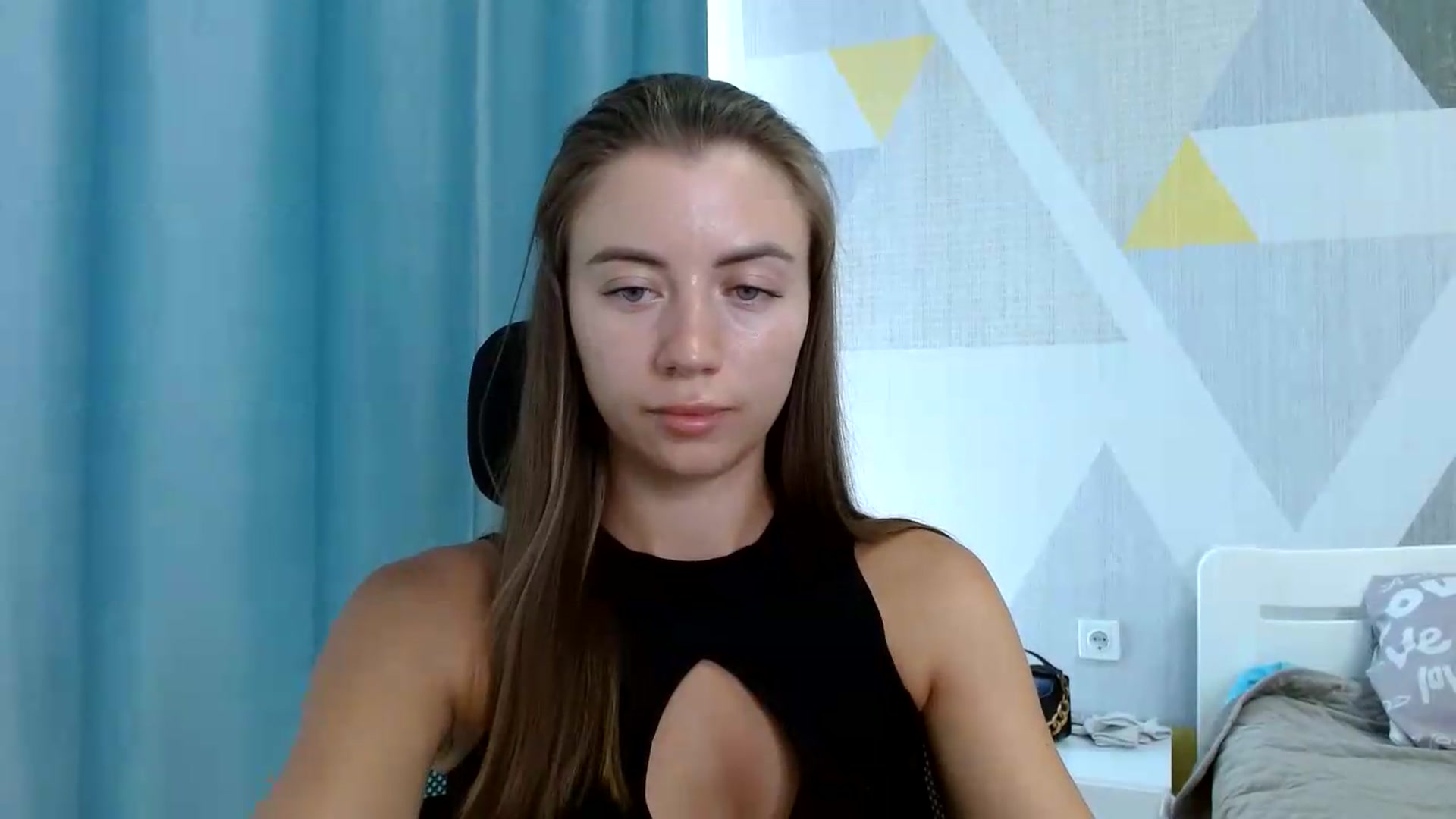 Gallery image thumbnail from Sulfate0's myfreecams stream on, 08/18/2026, 09:43 image 17 of 20