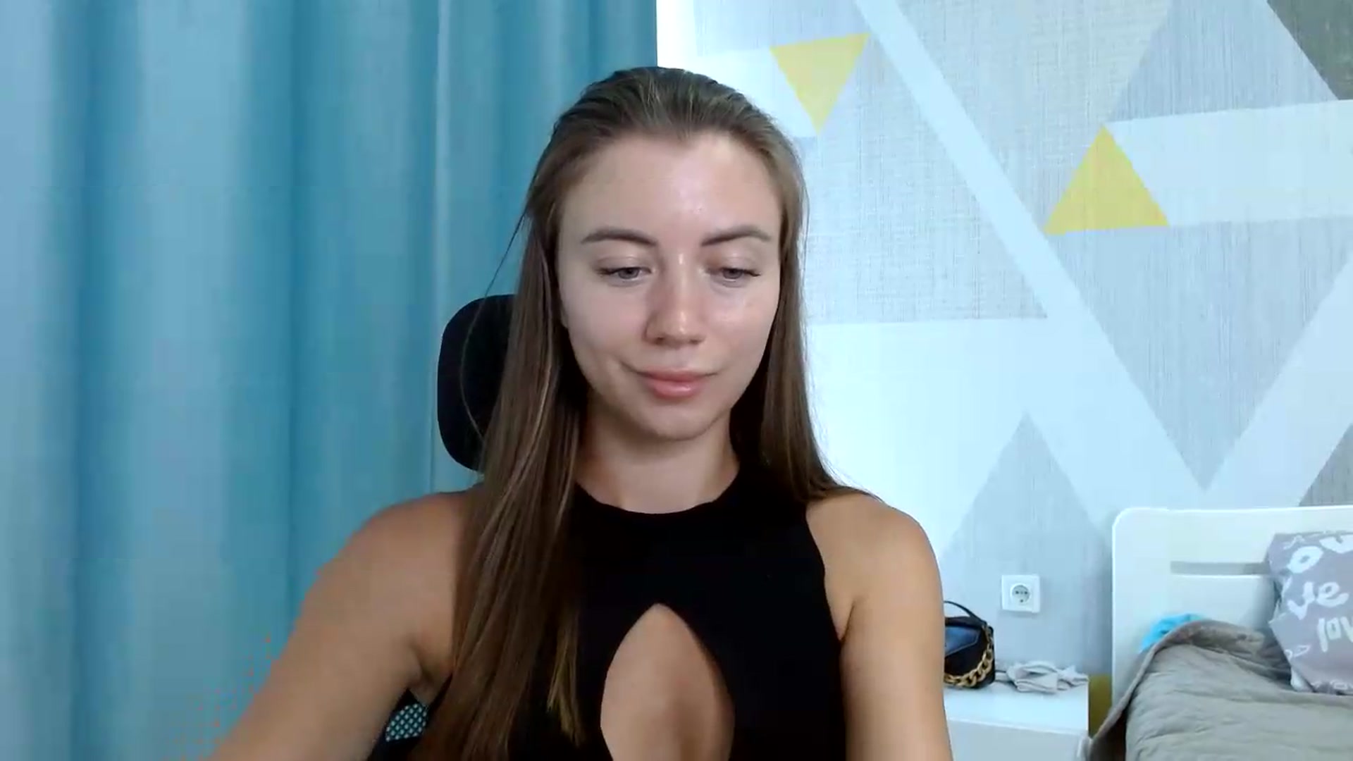 Gallery image thumbnail from Sulfate0's myfreecams stream on, 08/18/2026, 09:43 image 14 of 20