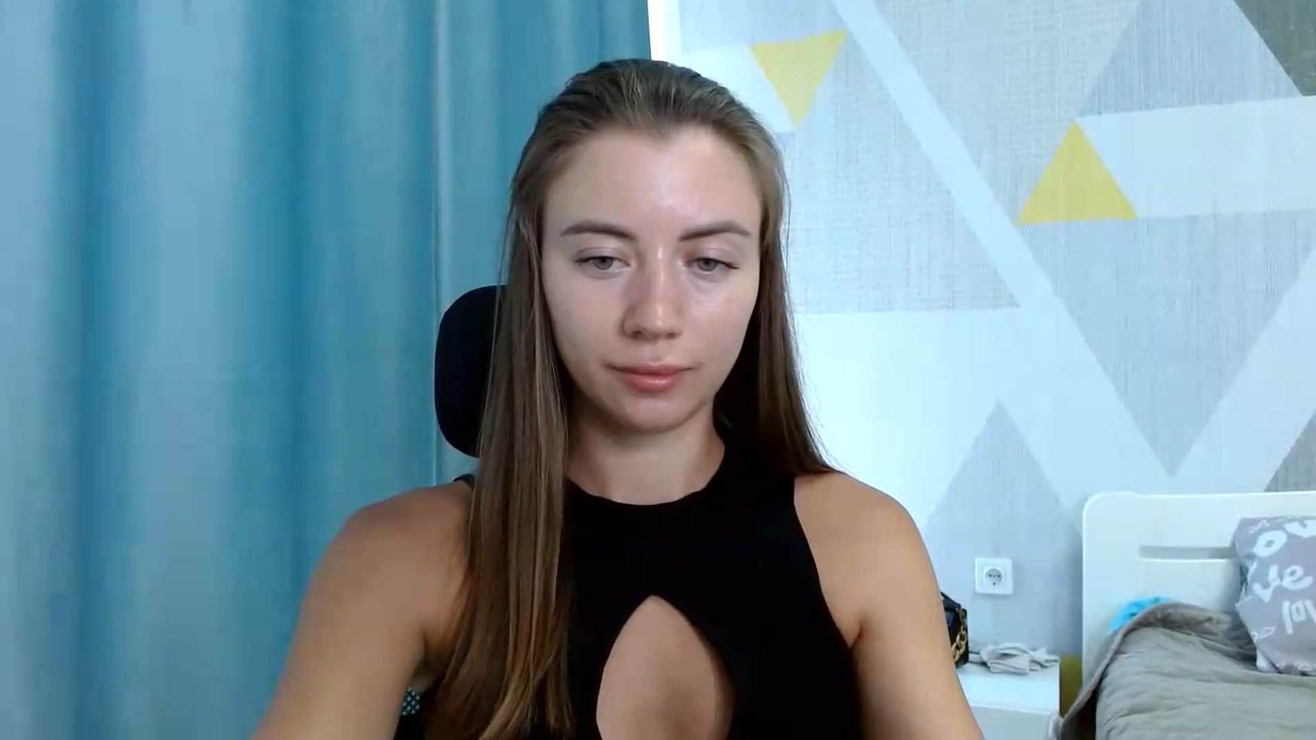 Gallery image thumbnail from Sulfate0's myfreecams stream on, 08/18/2026, 09:43 image 10 of 20