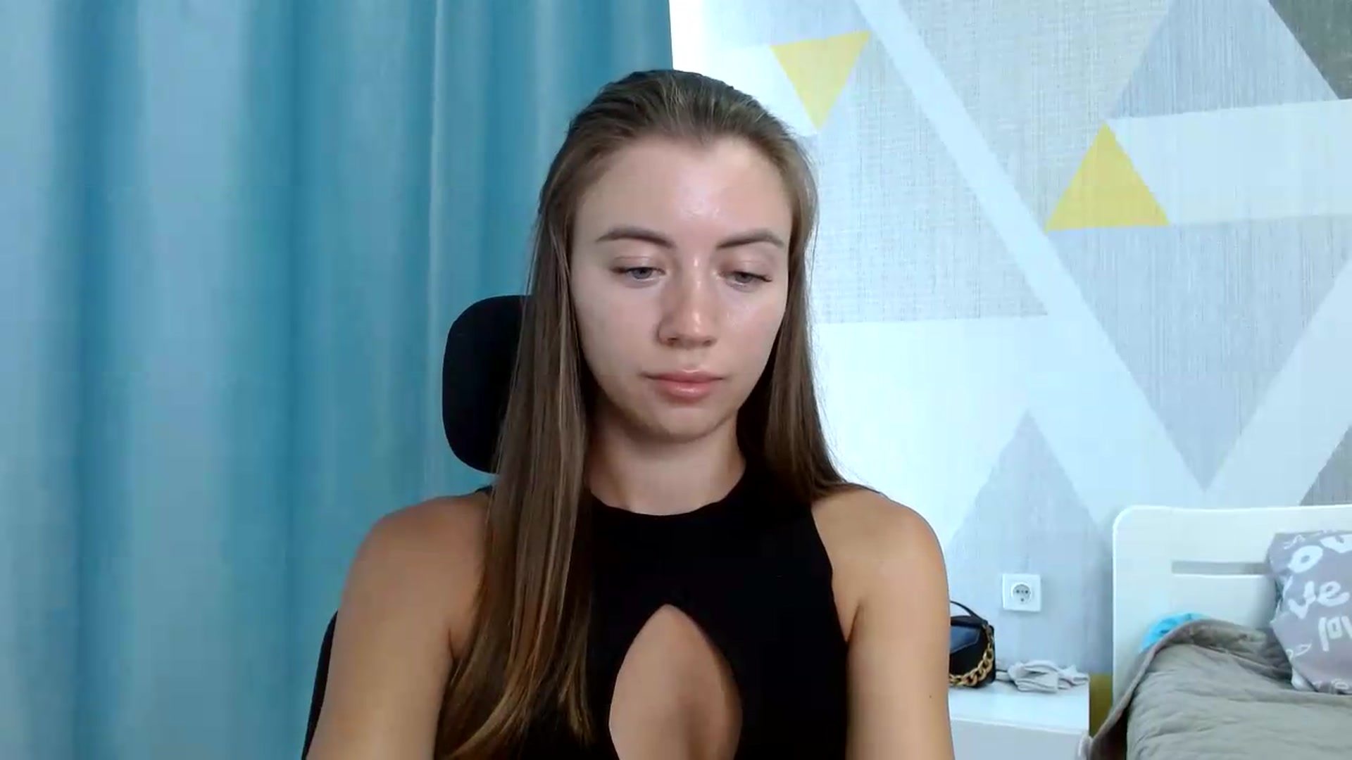 Gallery image thumbnail from Sulfate0's myfreecams stream on, 08/18/2026, 09:43 image 13 of 20