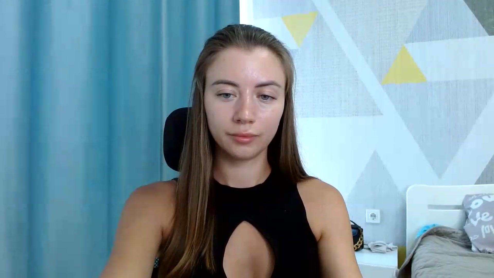 Gallery image thumbnail from Sulfate0's myfreecams stream on, 08/18/2026, 09:43 image 12 of 20