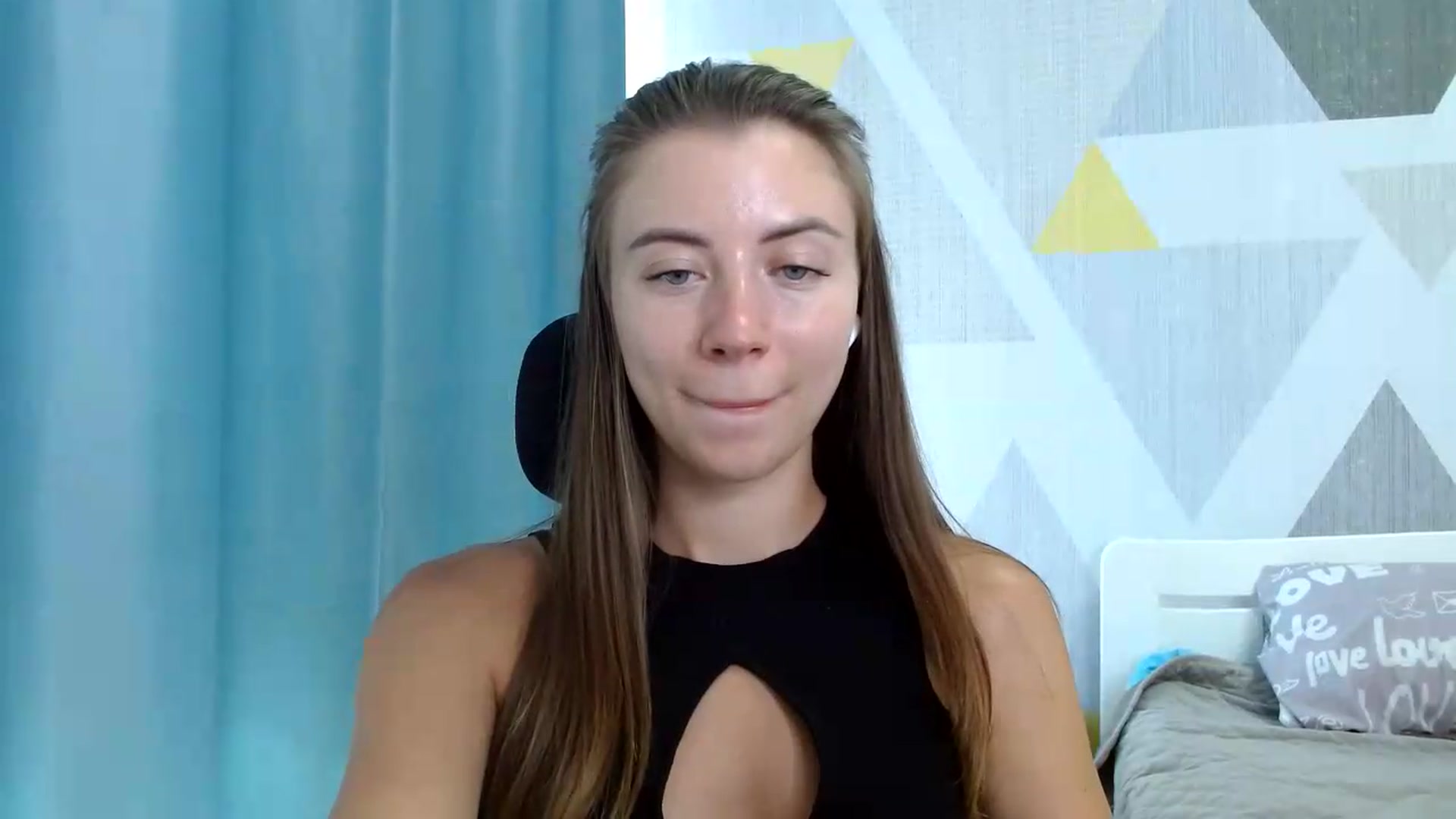 Gallery image thumbnail from Sulfate0's myfreecams stream on, 08/18/2026, 10:42 image 15 of 20