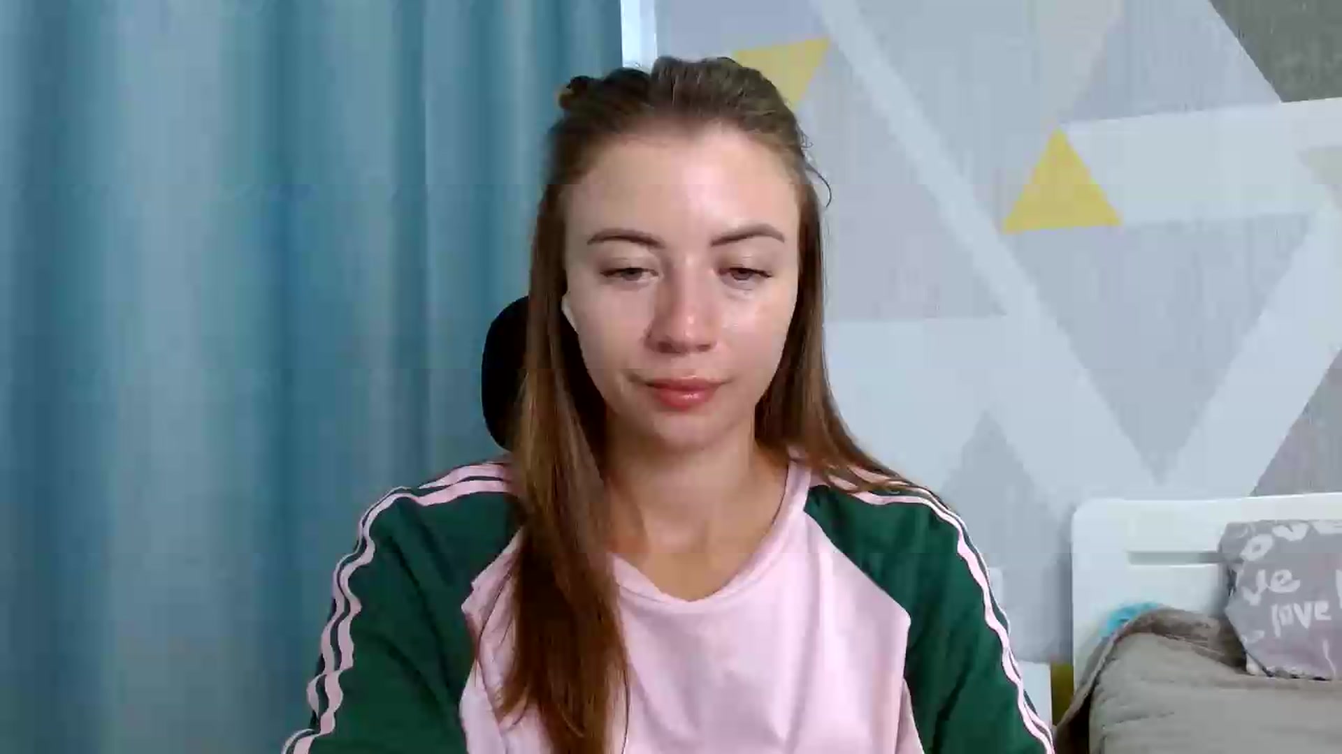 Gallery image thumbnail from Sulfate0's myfreecams stream on, 08/19/2026, 06:59 image 1 of 20