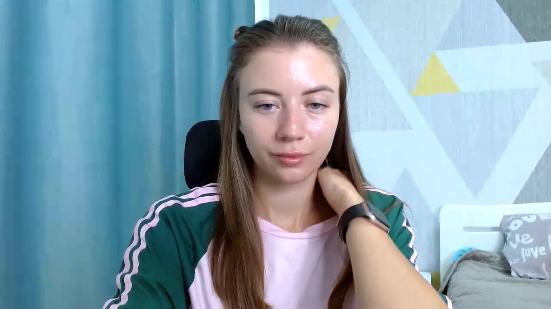Gallery image thumbnail from Sulfate0's myfreecams stream on, 08/19/2026, 06:59 image 15 of 20