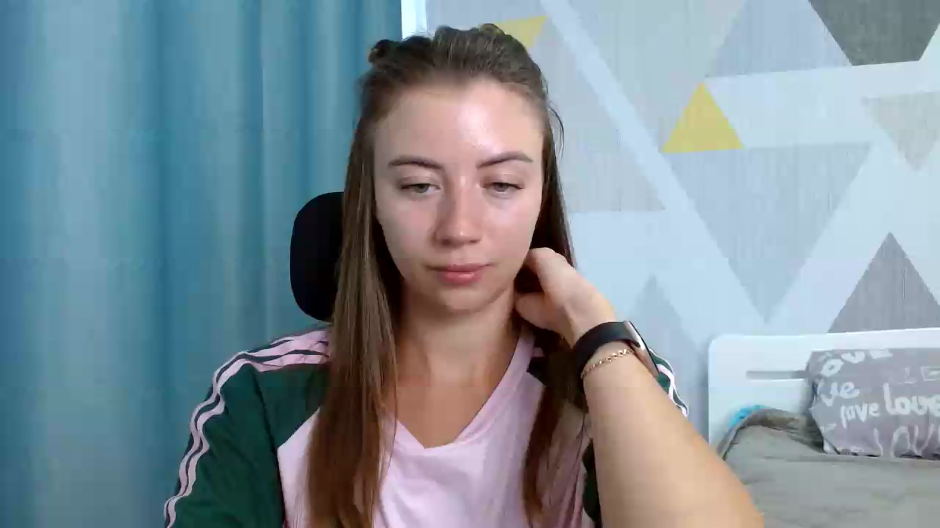 Gallery image thumbnail from Sulfate0's myfreecams stream on, 08/19/2026, 07:37 image 2 of 20