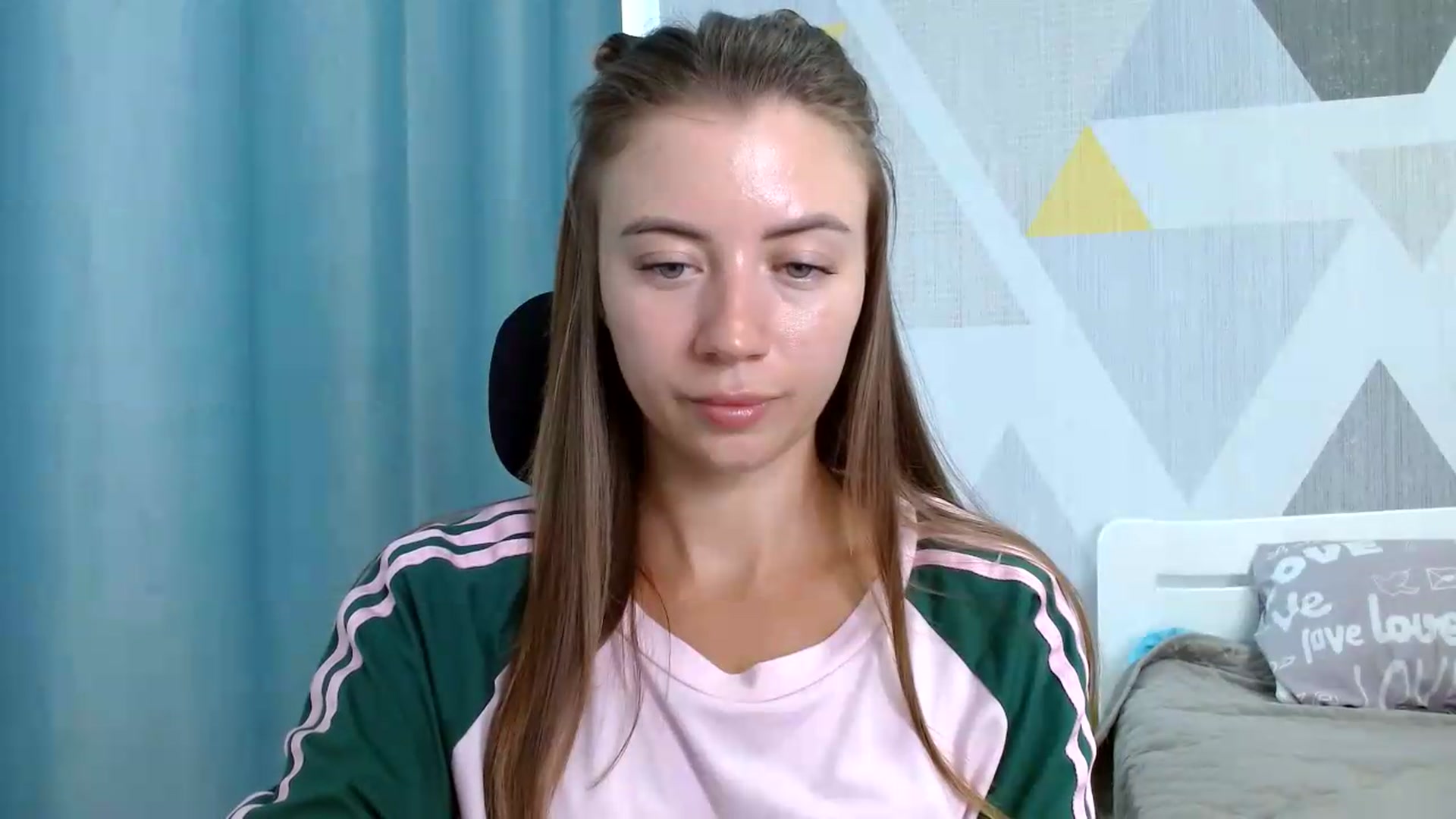Gallery image thumbnail from Sulfate0's myfreecams stream on, 08/19/2026, 07:37 image 11 of 20