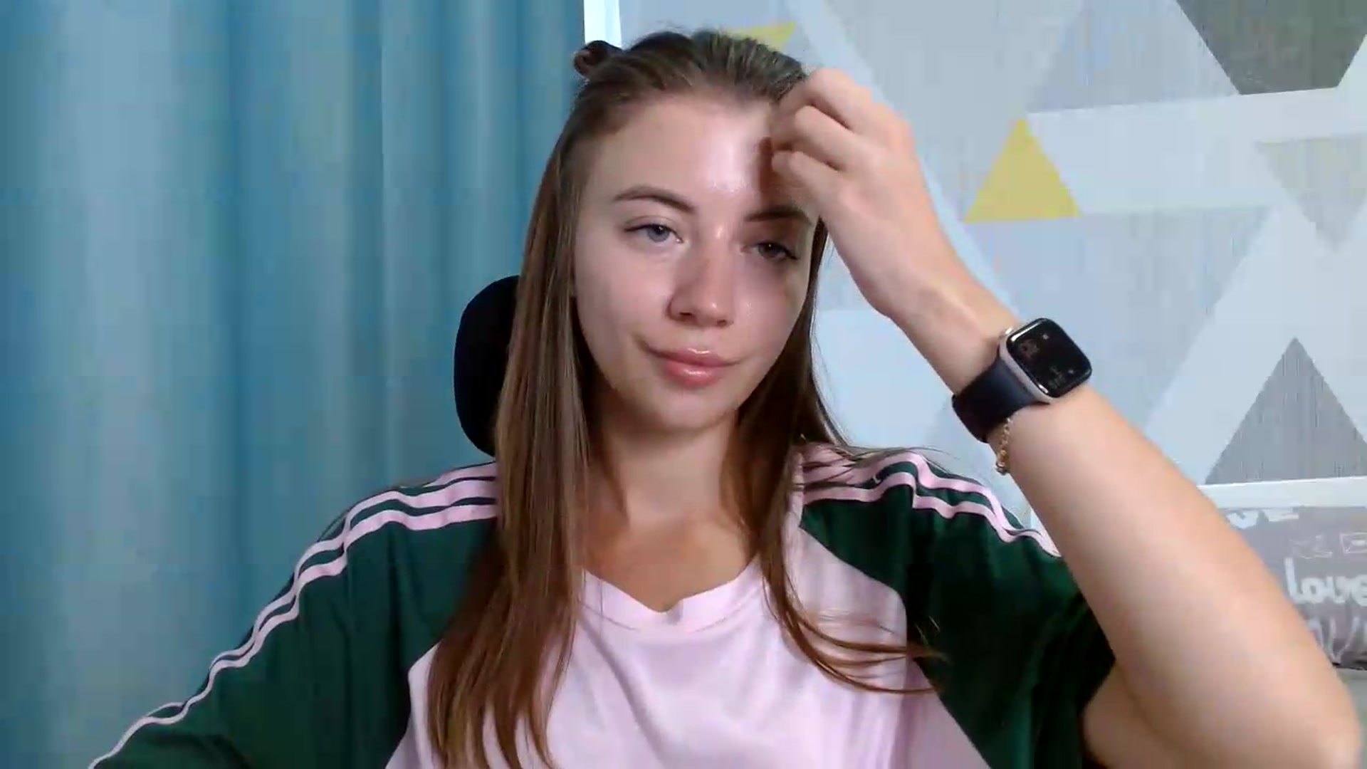 Gallery image thumbnail from Sulfate0's myfreecams stream on, 08/19/2026, 07:37 image 12 of 20