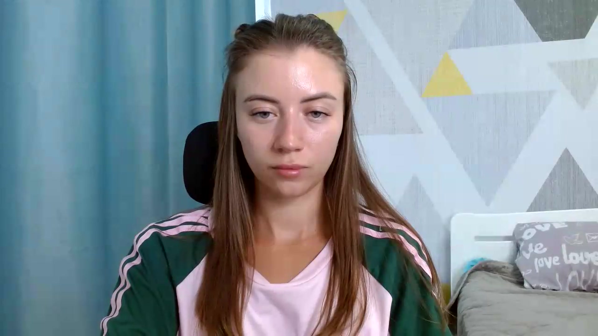 Gallery image thumbnail from Sulfate0's myfreecams stream on, 08/19/2026, 07:37 image 3 of 20