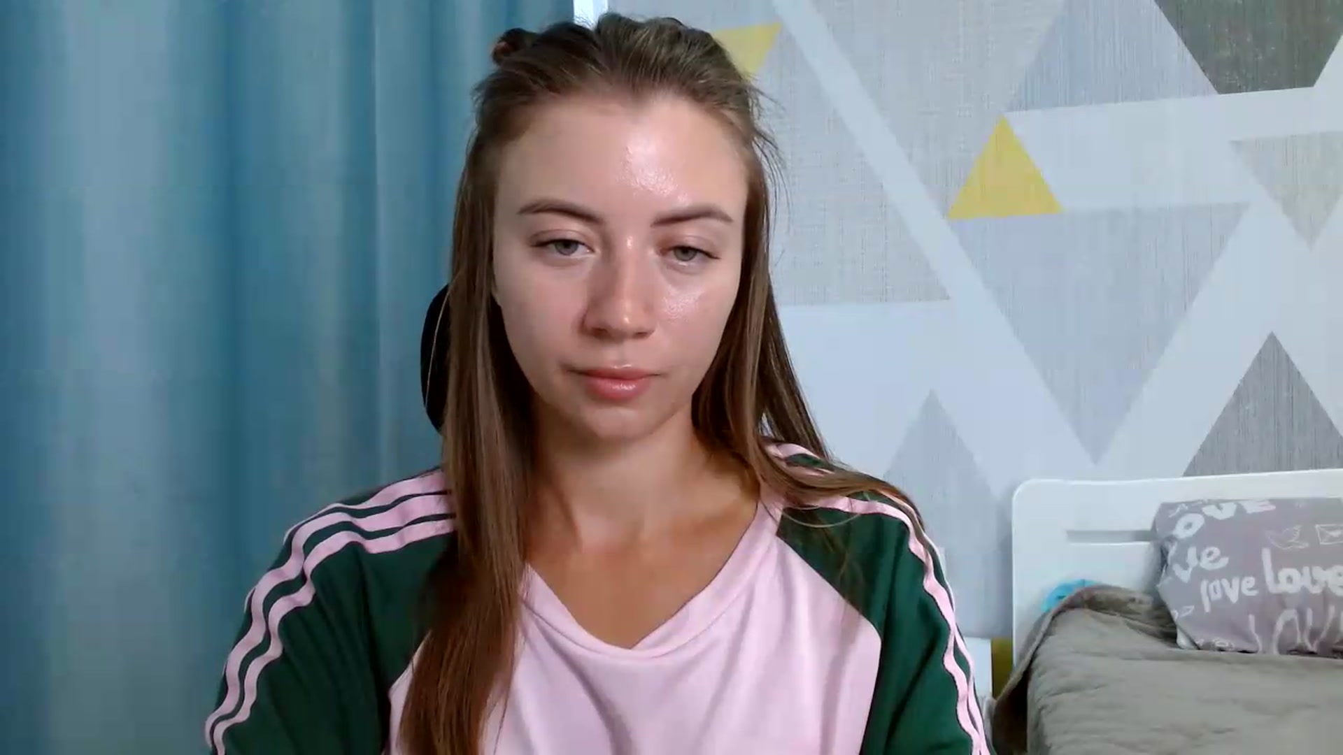 Gallery image thumbnail from Sulfate0's myfreecams stream on, 08/19/2026, 07:37 image 19 of 20