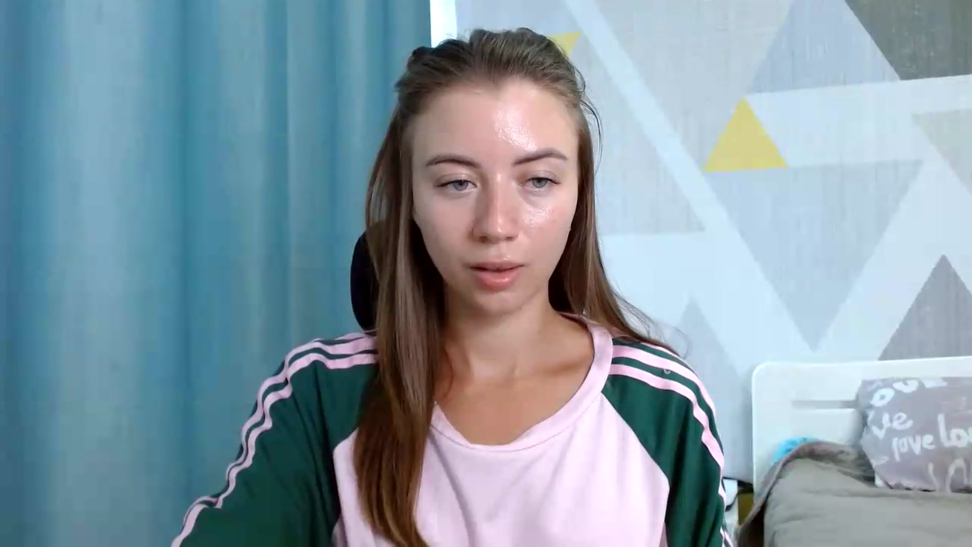 Gallery image thumbnail from Sulfate0's myfreecams stream on, 08/19/2026, 08:38 image 9 of 20