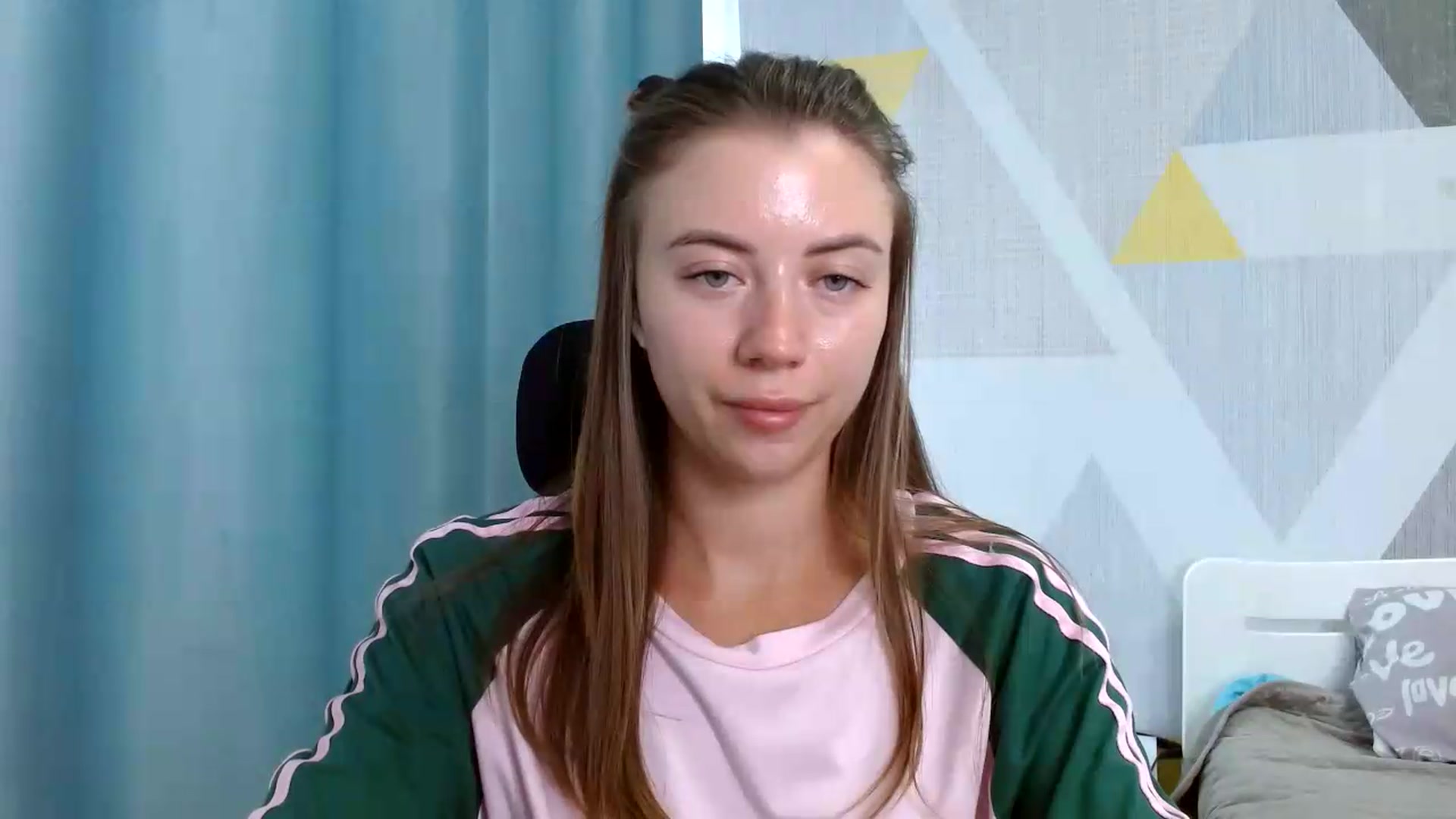 Gallery image thumbnail from Sulfate0's myfreecams stream on, 08/19/2026, 09:11 image 5 of 20
