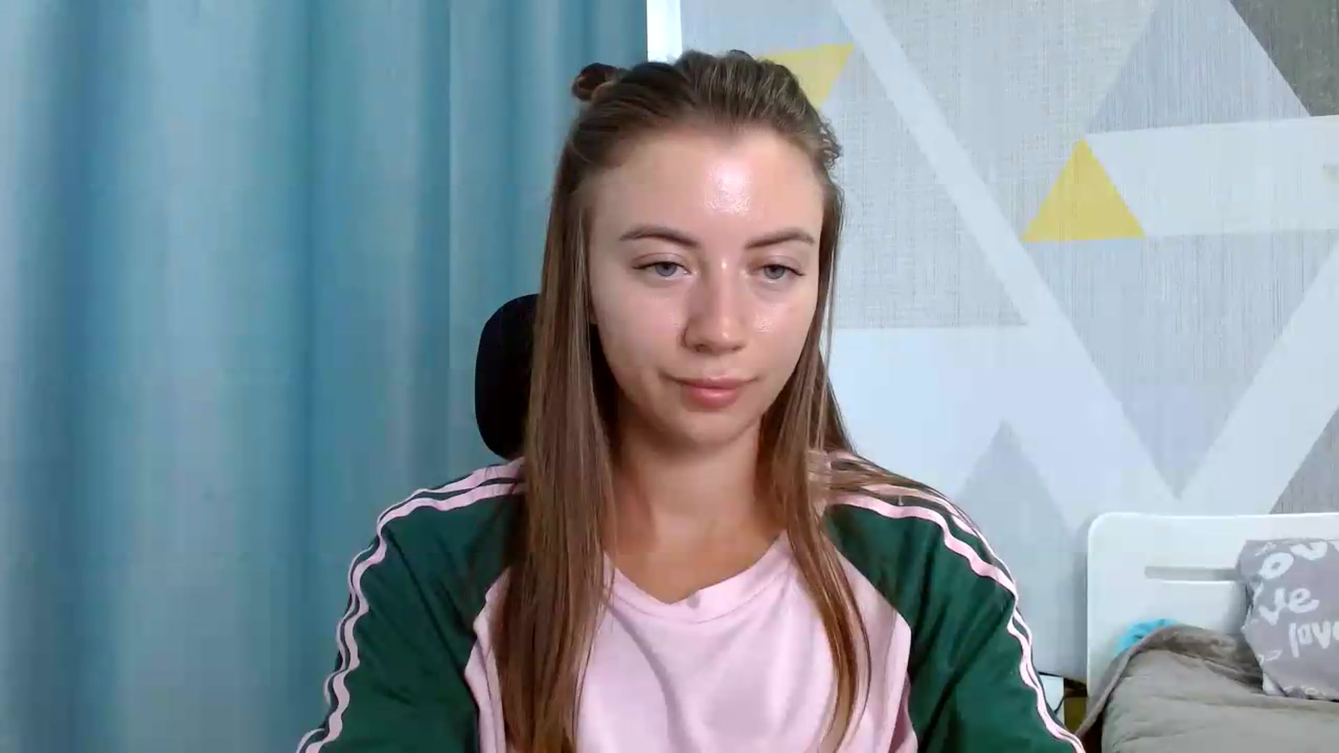 Gallery image thumbnail from Sulfate0's myfreecams stream on, 08/19/2026, 09:11 image 7 of 20