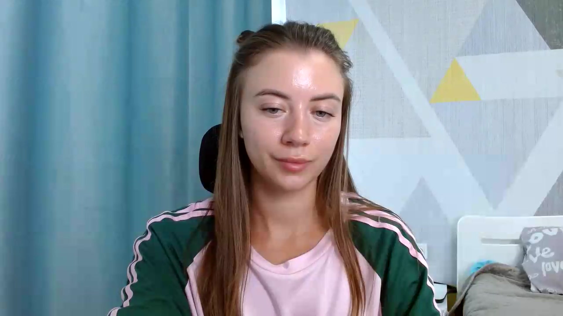 Gallery image thumbnail from Sulfate0's myfreecams stream on, 08/19/2026, 09:11 image 8 of 20