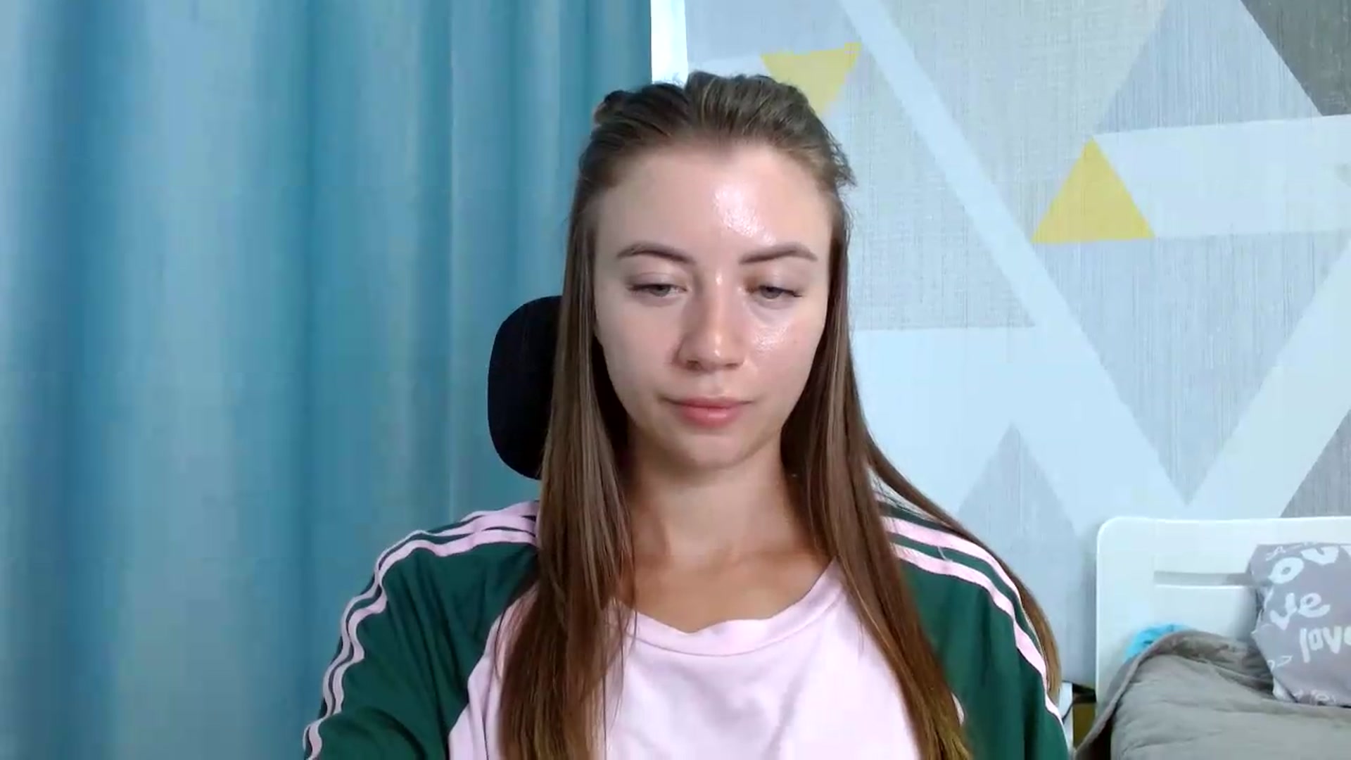 Gallery image thumbnail from Sulfate0's myfreecams stream on, 08/19/2026, 09:11 image 18 of 20