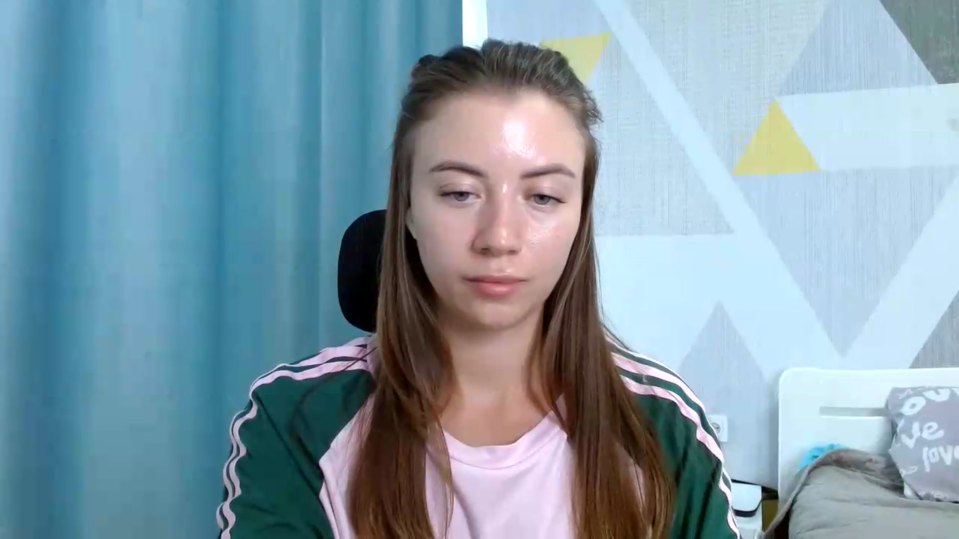 Gallery image thumbnail from Sulfate0's myfreecams stream on, 08/19/2026, 09:11 image 12 of 20