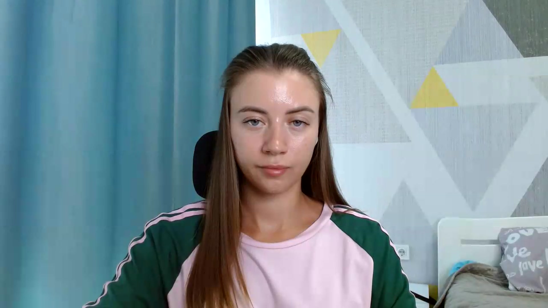 Gallery image thumbnail from Sulfate0's myfreecams stream on, 08/19/2026, 11:13 image 7 of 20