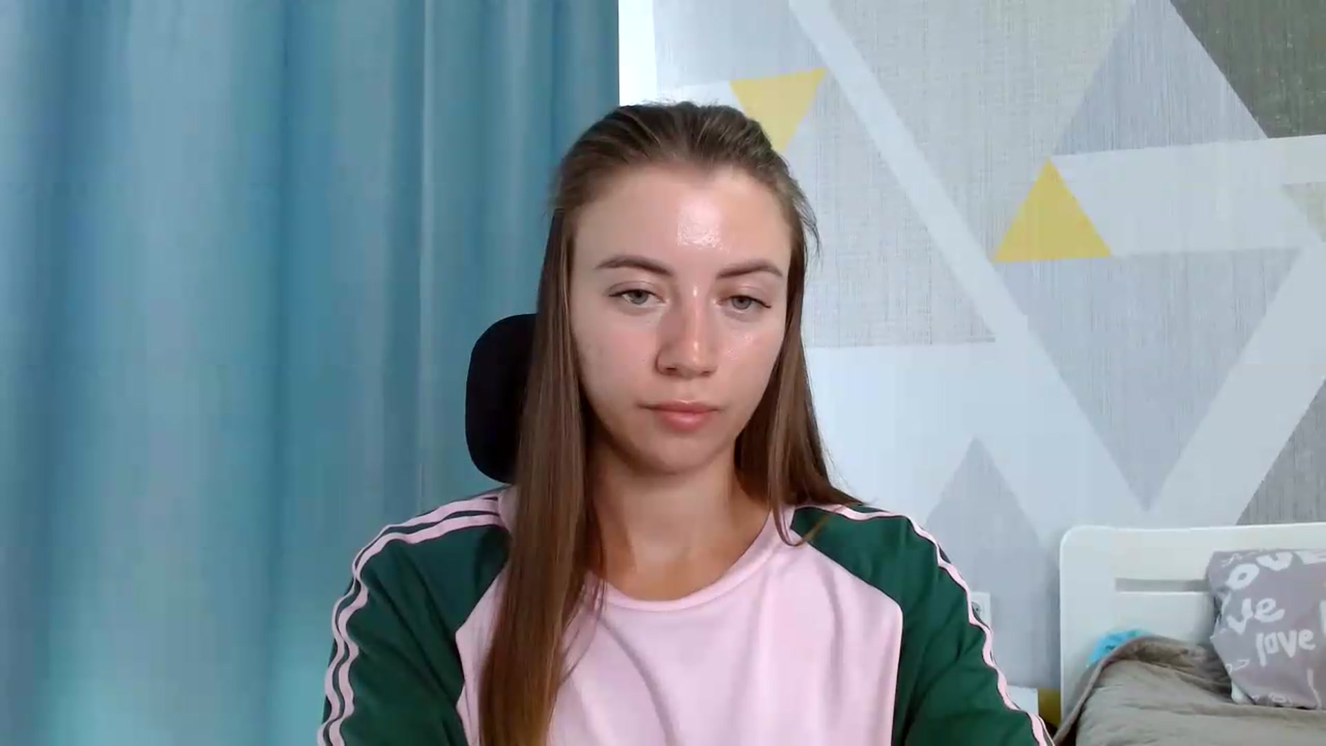 Gallery image thumbnail from Sulfate0's myfreecams stream on, 08/19/2026, 11:13 image 10 of 20