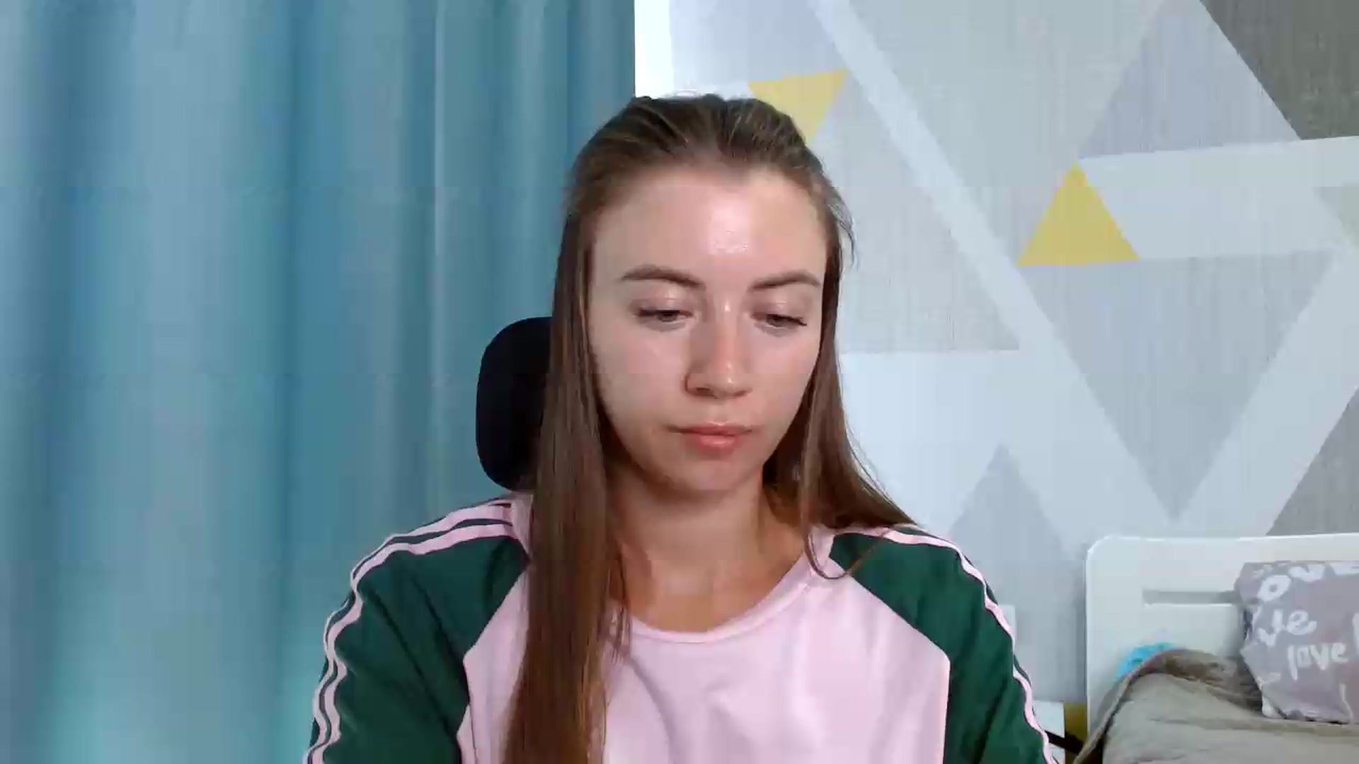 Gallery image thumbnail from Sulfate0's myfreecams stream on, 08/19/2026, 11:13 image 12 of 20