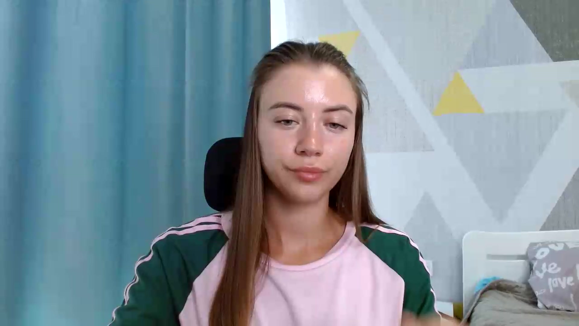 Gallery image thumbnail from Sulfate0's myfreecams stream on, 08/19/2026, 11:13 image 11 of 20