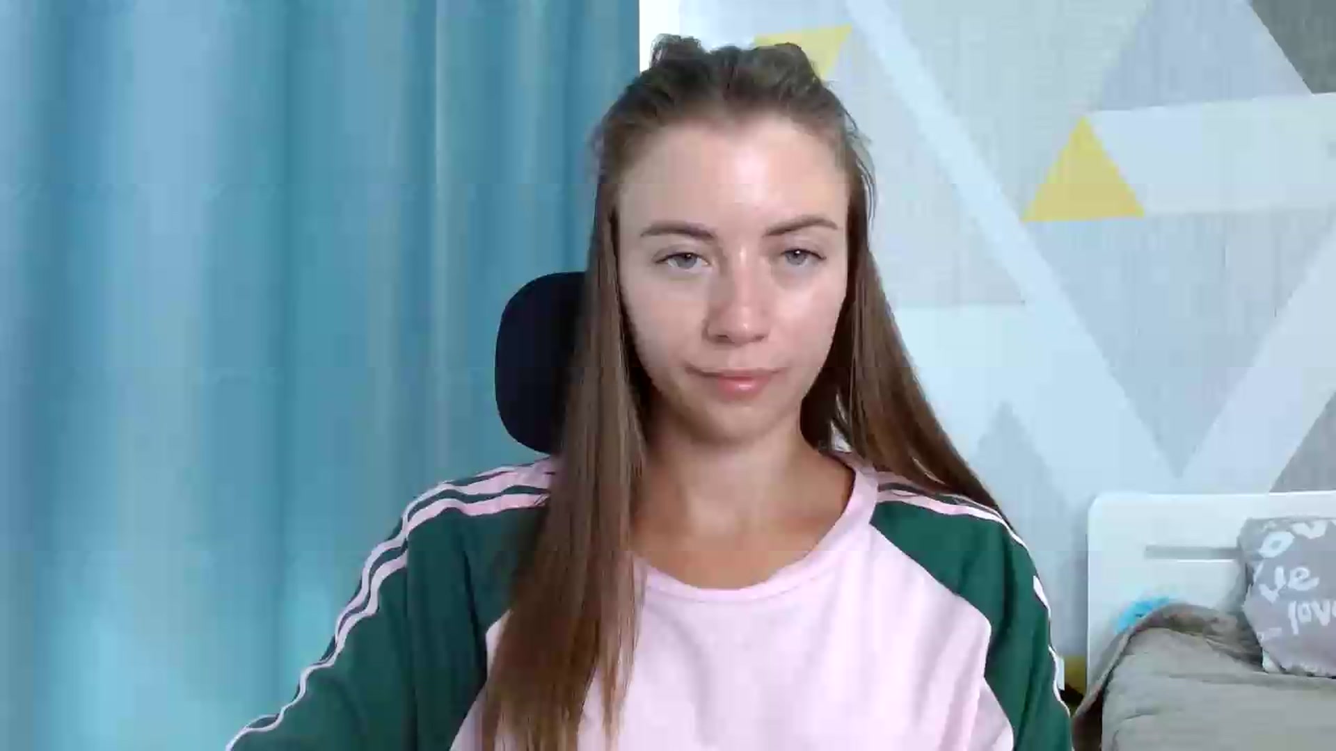 Gallery image thumbnail from Sulfate0's myfreecams stream on, 08/19/2026, 11:52 image 5 of 20