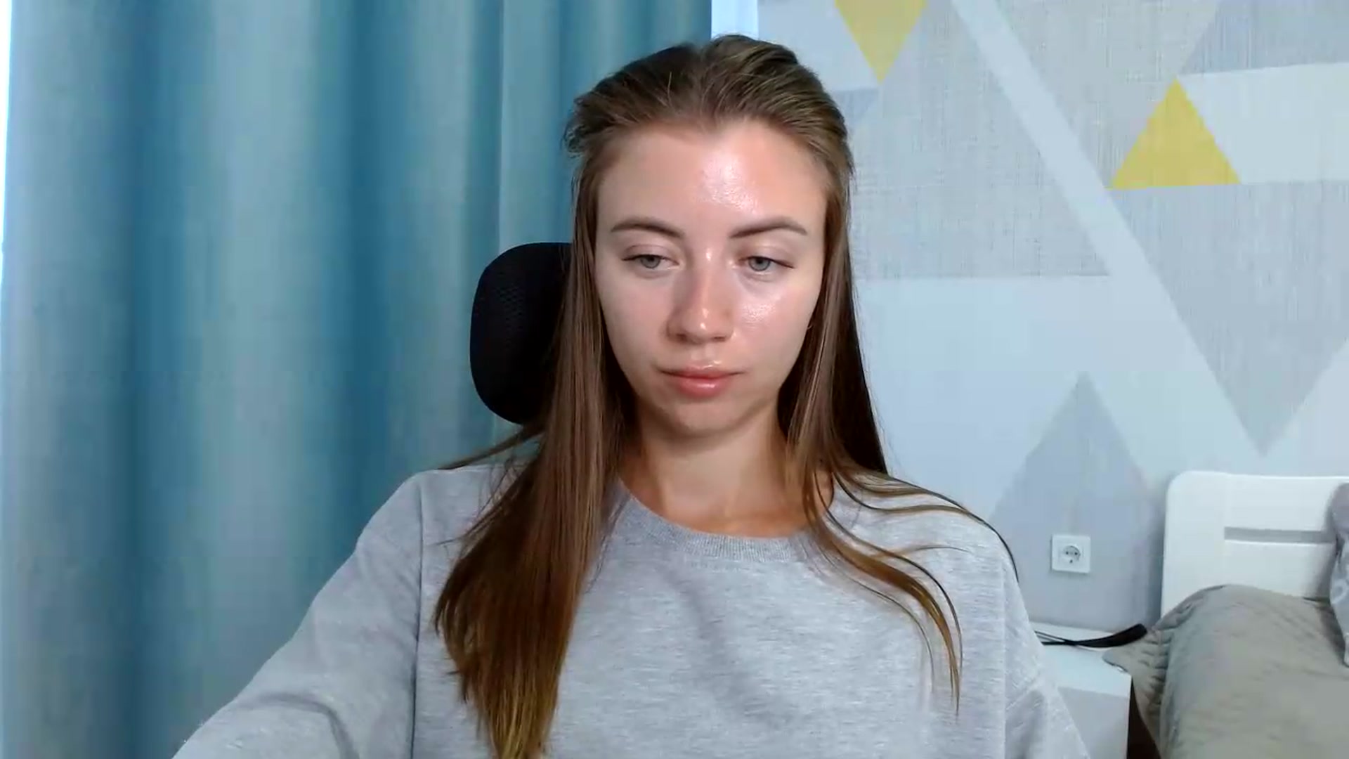 Gallery image thumbnail from Sulfate0's myfreecams stream on, 08/21/2026, 06:37 image 17 of 20
