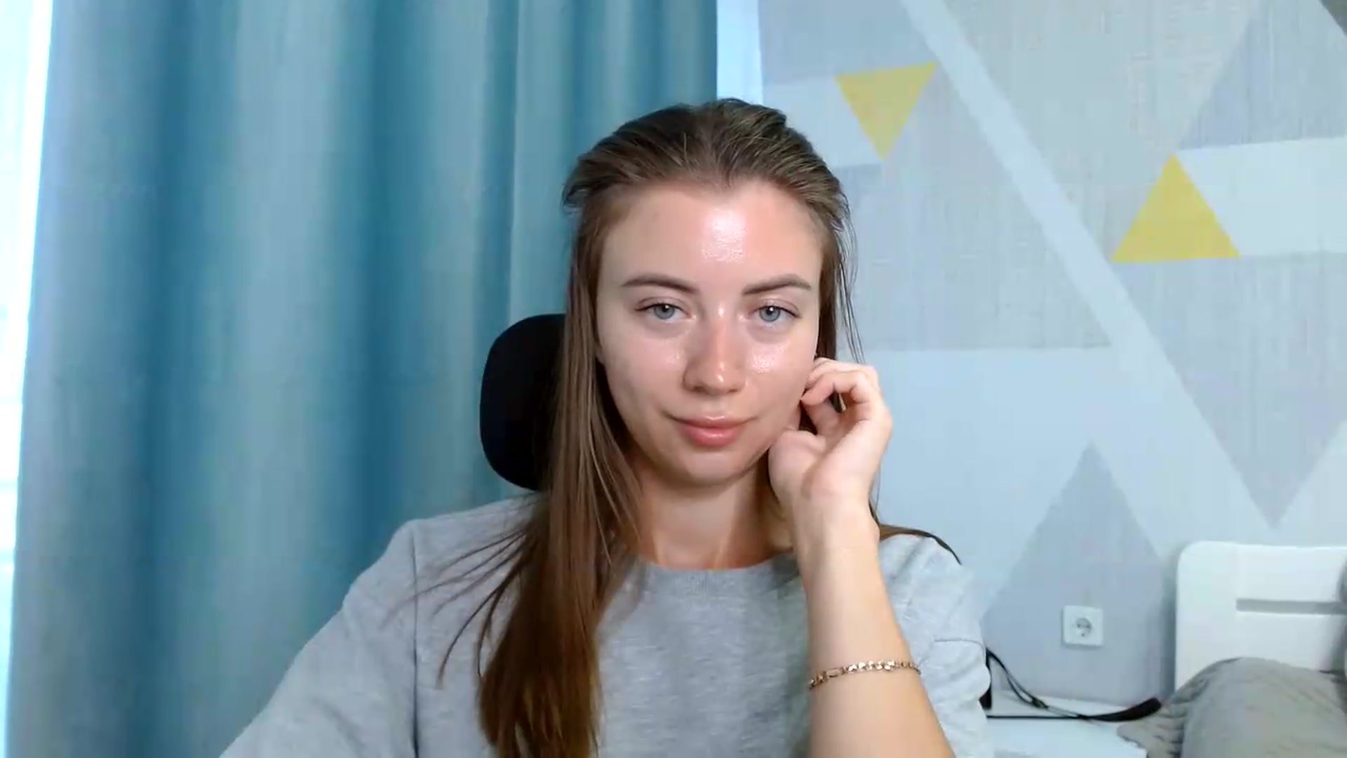 Gallery image thumbnail from Sulfate0's myfreecams stream on, 08/21/2026, 06:37 image 7 of 20