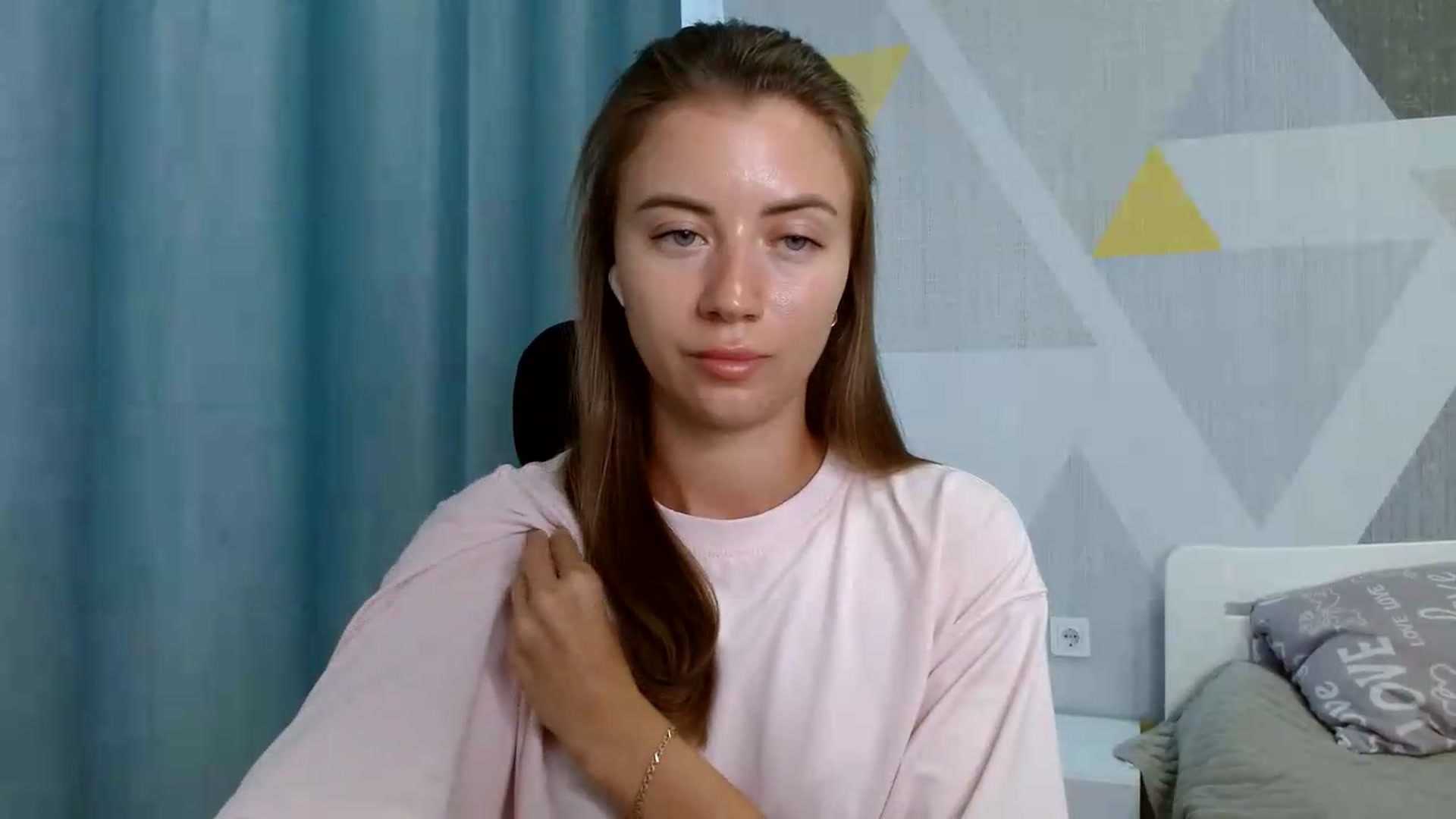 Gallery image thumbnail from Sulfate0's myfreecams stream on, 08/25/2026, 07:01 image 11 of 20
