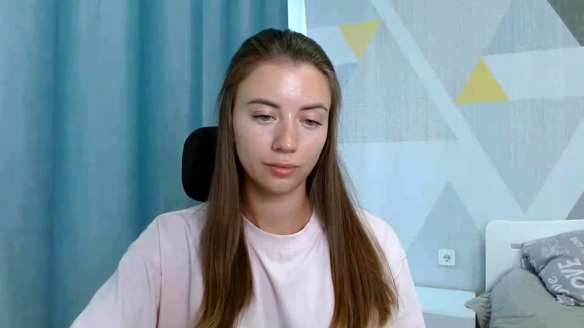 Gallery image thumbnail from Sulfate0's myfreecams stream on, 08/25/2026, 07:29 image 13 of 20