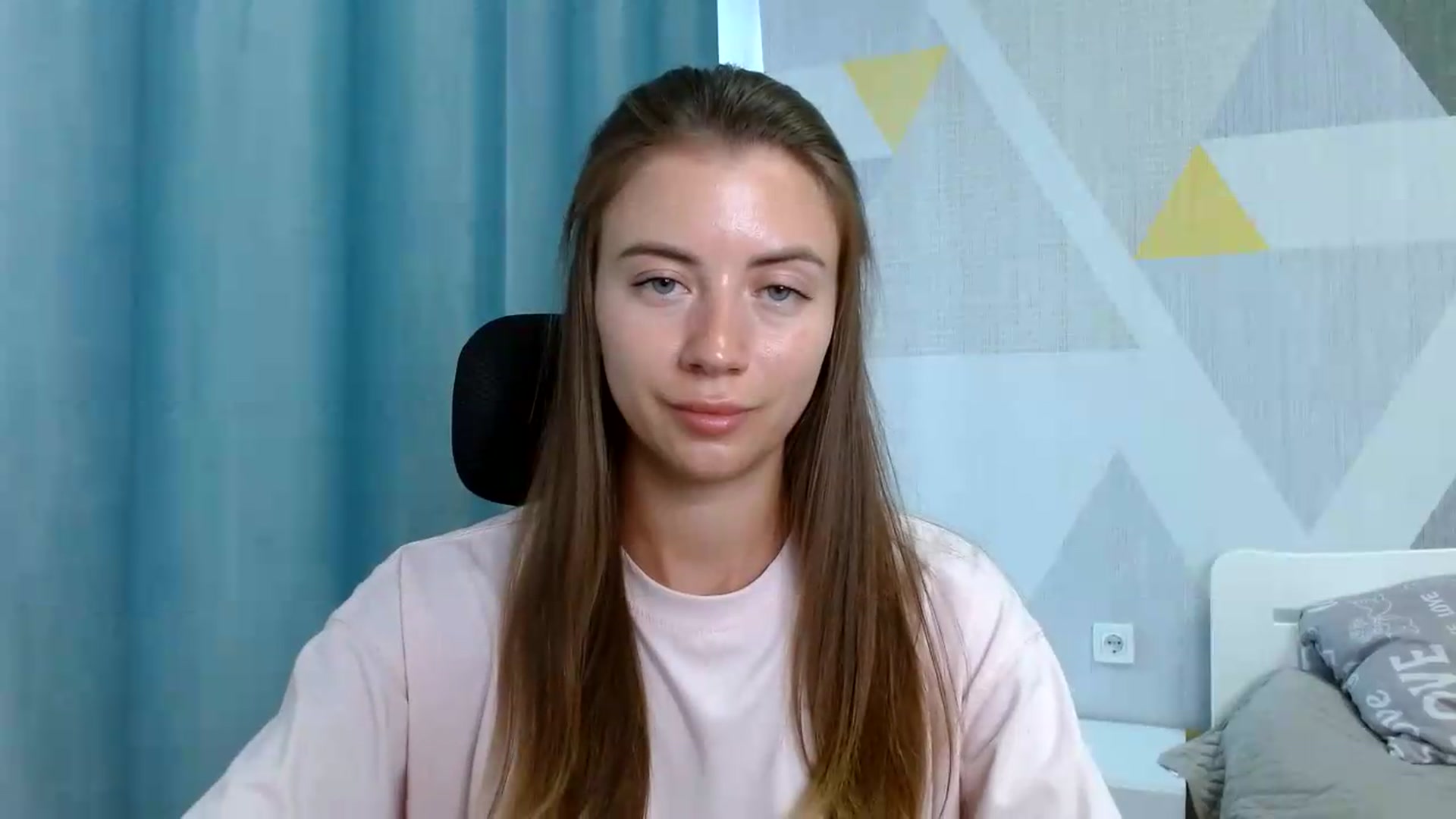Gallery image thumbnail from Sulfate0's myfreecams stream on, 08/25/2026, 07:29 image 17 of 20