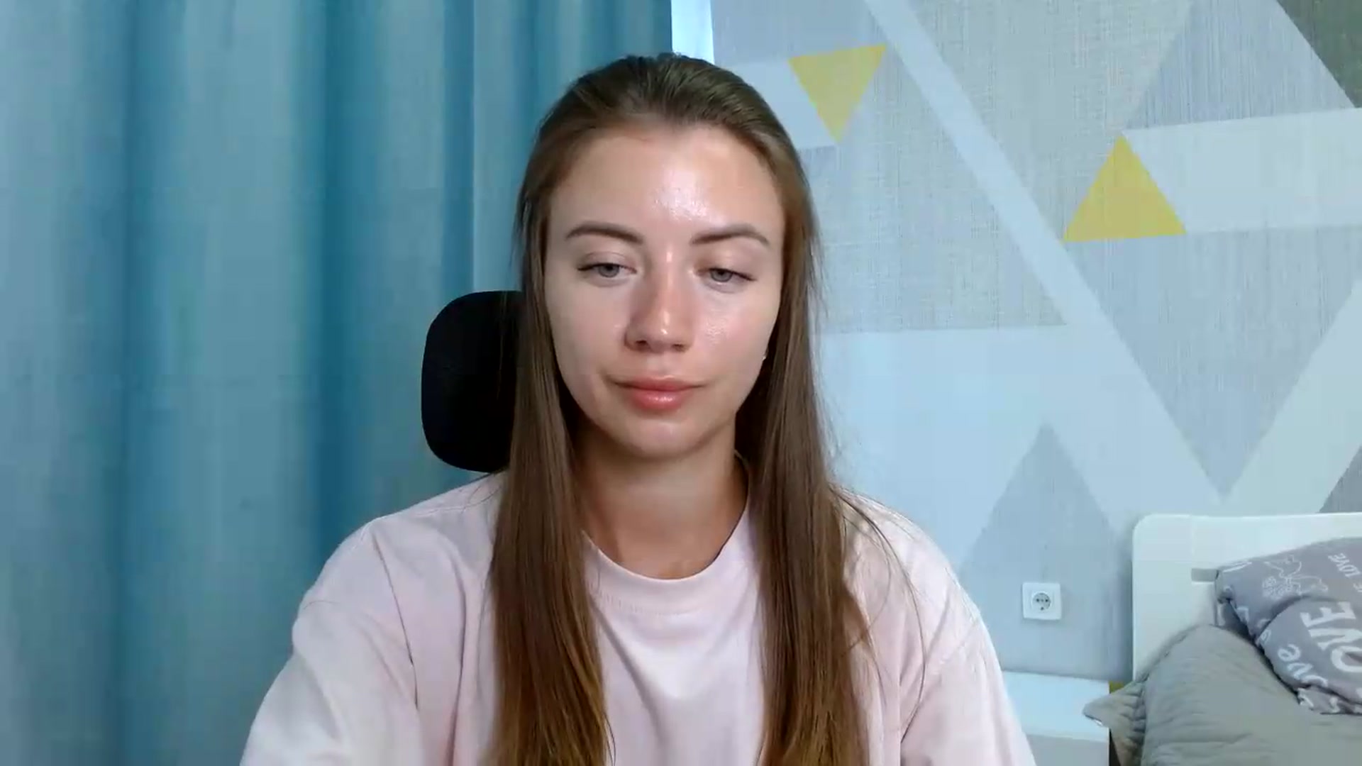 Gallery image thumbnail from Sulfate0's myfreecams stream on, 08/25/2026, 07:29 image 16 of 20
