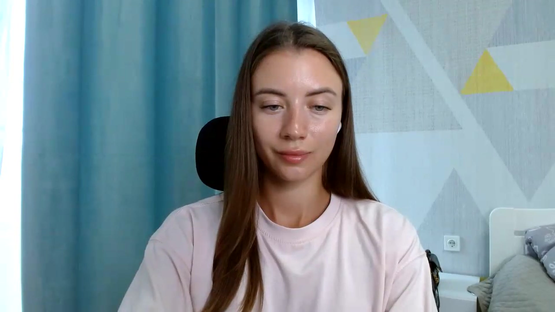 Gallery image thumbnail from Sulfate0's myfreecams stream on, 08/25/2026, 08:59 image 10 of 20