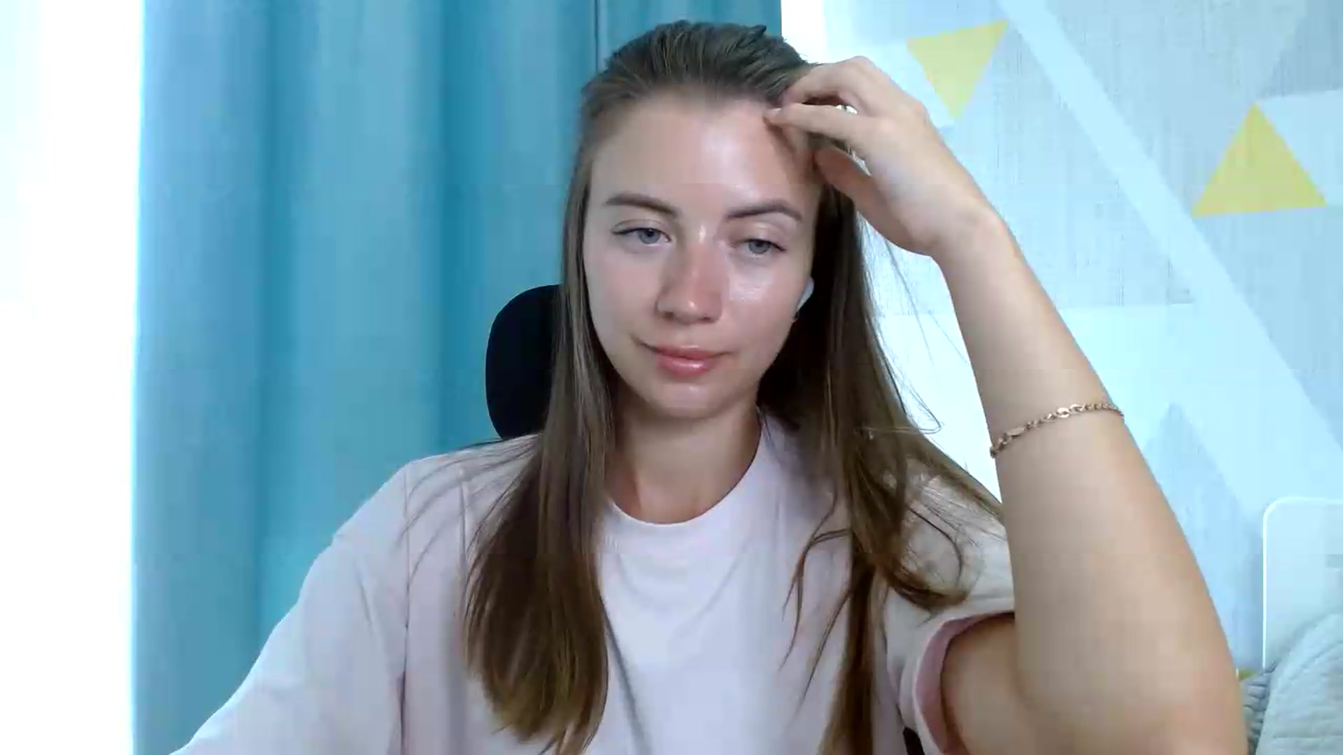 Gallery image thumbnail from Sulfate0's myfreecams stream on, 08/25/2026, 11:01 image 8 of 20