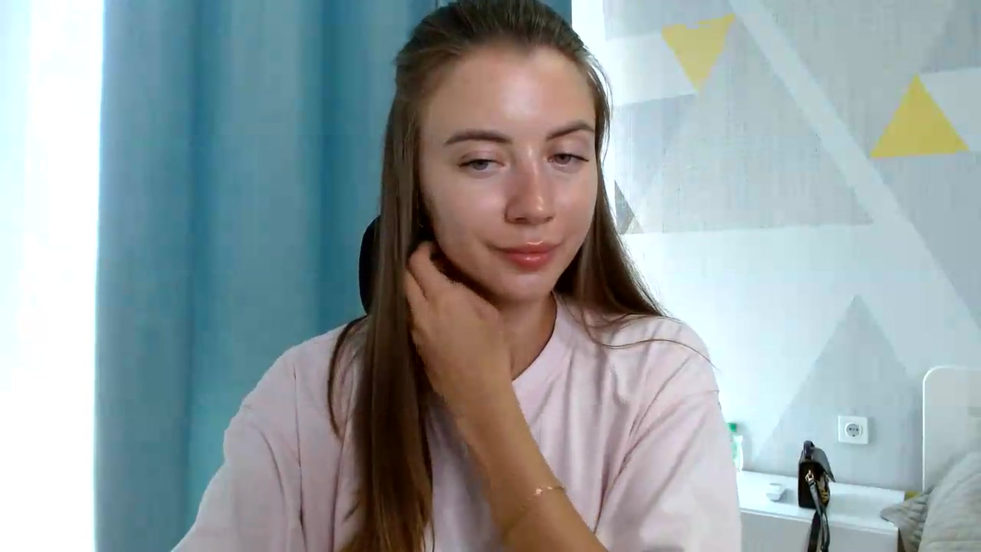 Gallery image thumbnail from Sulfate0's myfreecams stream on, 08/25/2026, 11:01 image 5 of 20