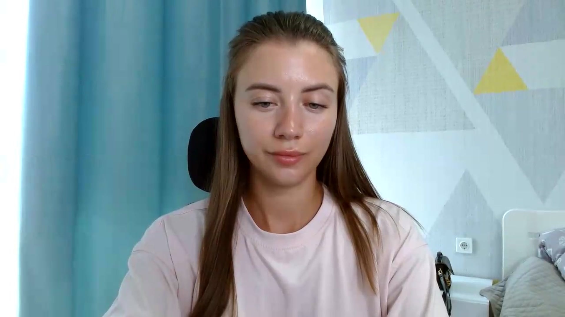 Gallery image thumbnail from Sulfate0's myfreecams stream on, 08/25/2026, 11:01 image 15 of 20