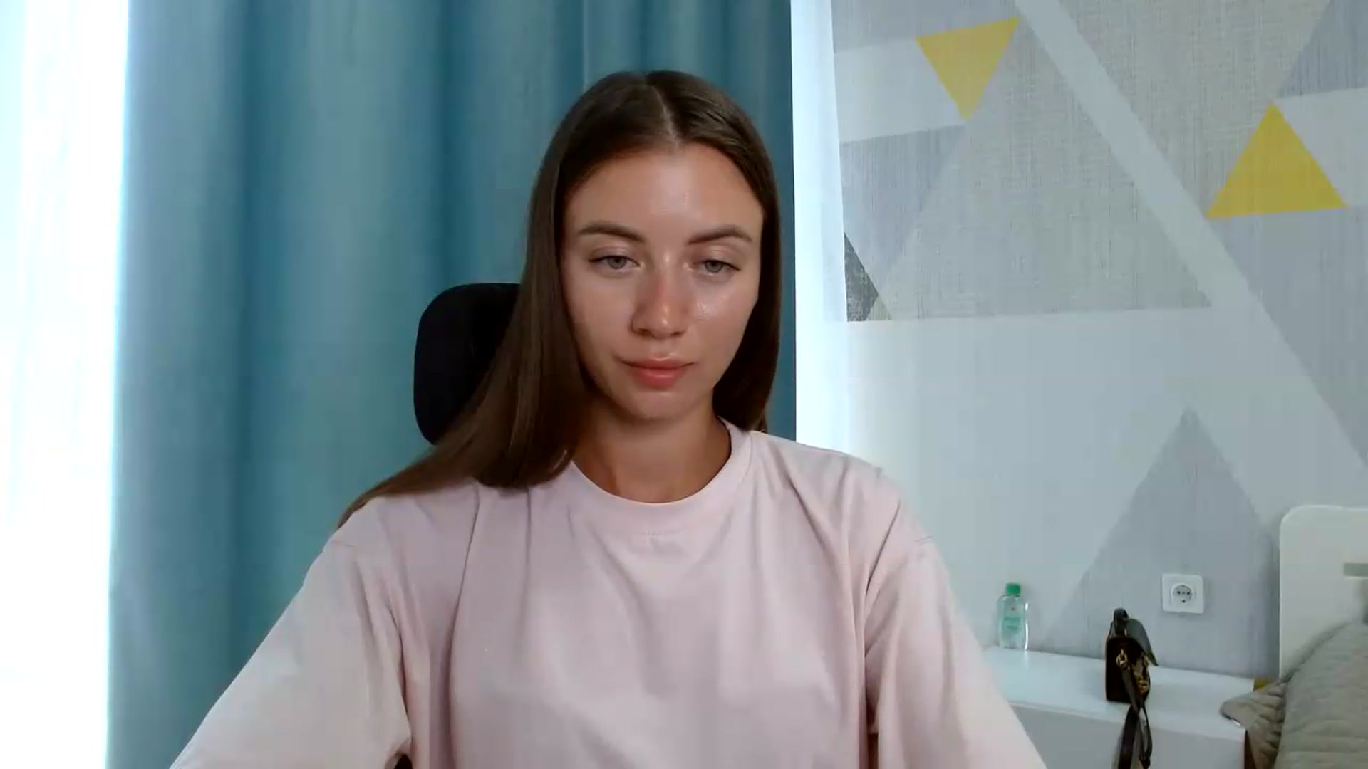 Gallery image thumbnail from Sulfate0's myfreecams stream on, 08/25/2026, 11:54 image 14 of 20