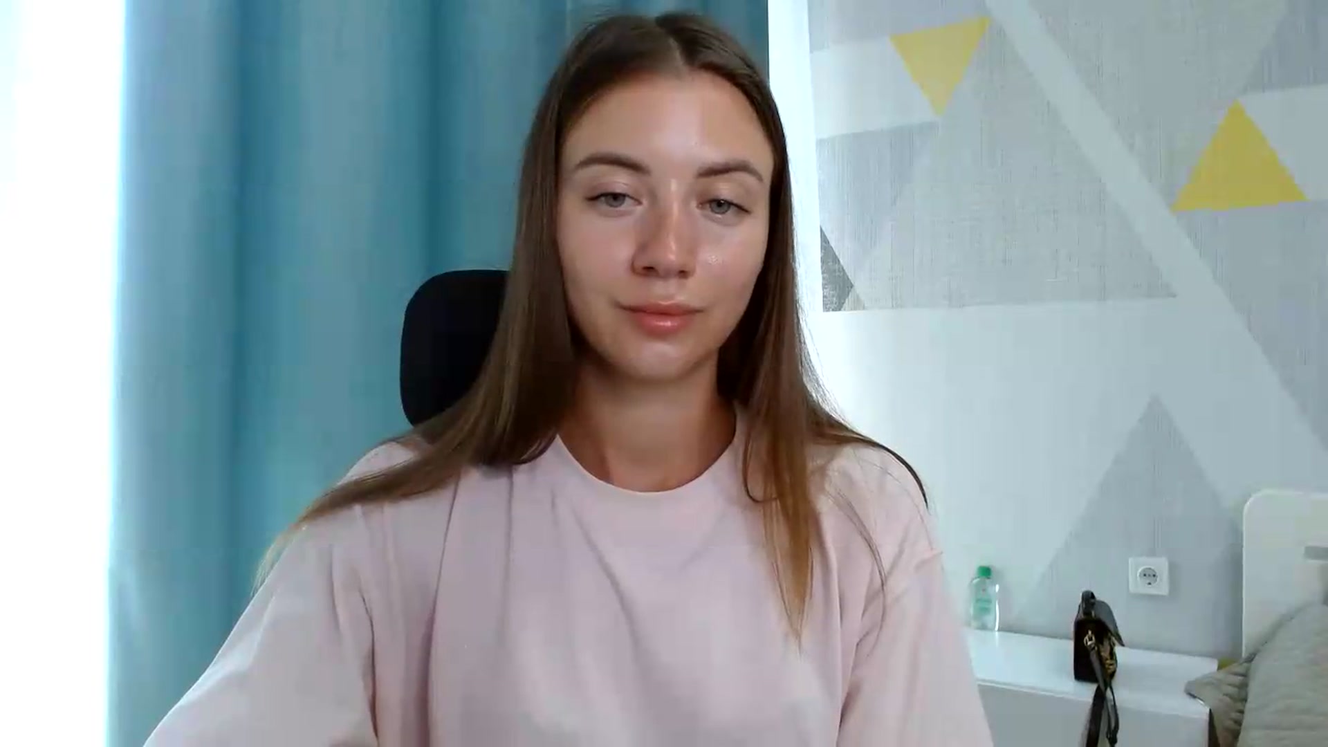Gallery image thumbnail from Sulfate0's myfreecams stream on, 08/25/2026, 11:54 image 17 of 20
