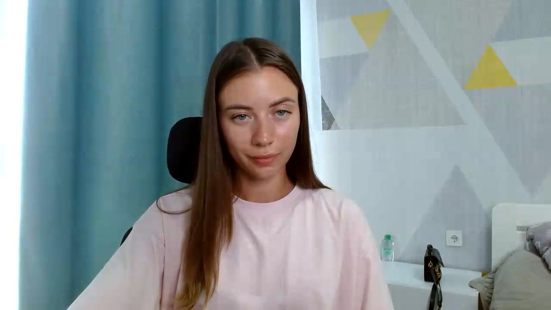 Gallery image thumbnail from Sulfate0's myfreecams stream on, 08/25/2026, 11:54 image 7 of 20