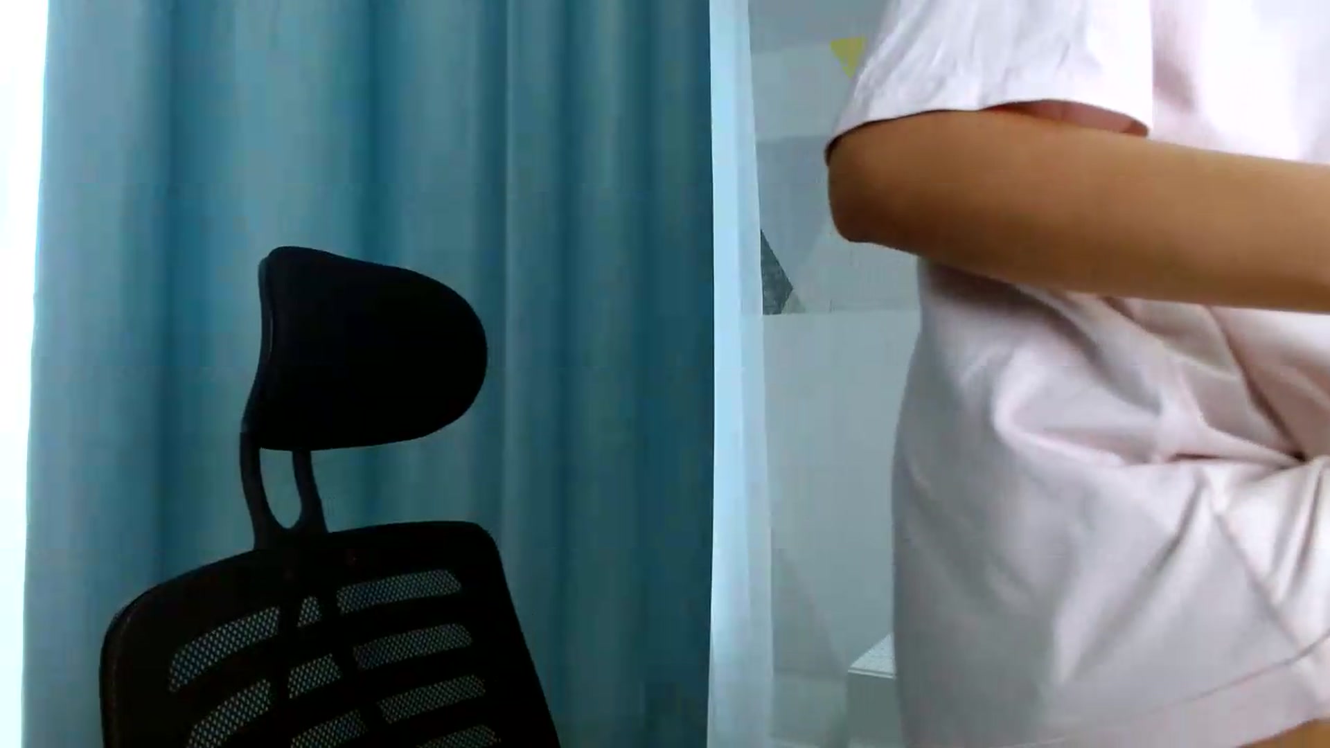 Gallery image thumbnail from Sulfate0's myfreecams stream on, 08/25/2026, 11:54 image 4 of 20