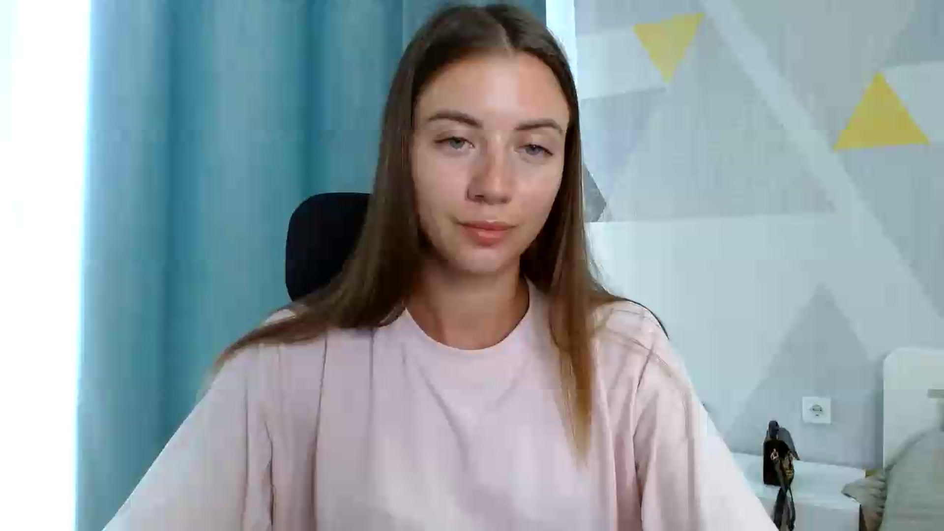 Gallery image thumbnail from Sulfate0's myfreecams stream on, 08/25/2026, 11:54 image 16 of 20
