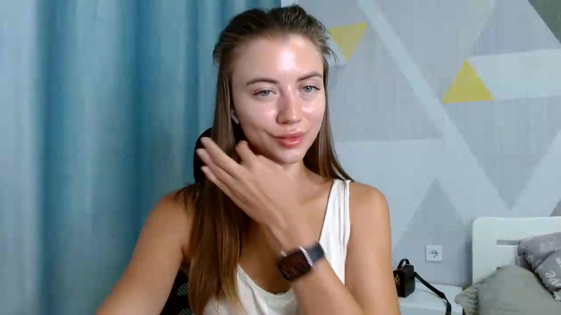 Gallery image thumbnail from Sulfate0's myfreecams stream on, 08/26/2026, 06:52 image 14 of 20