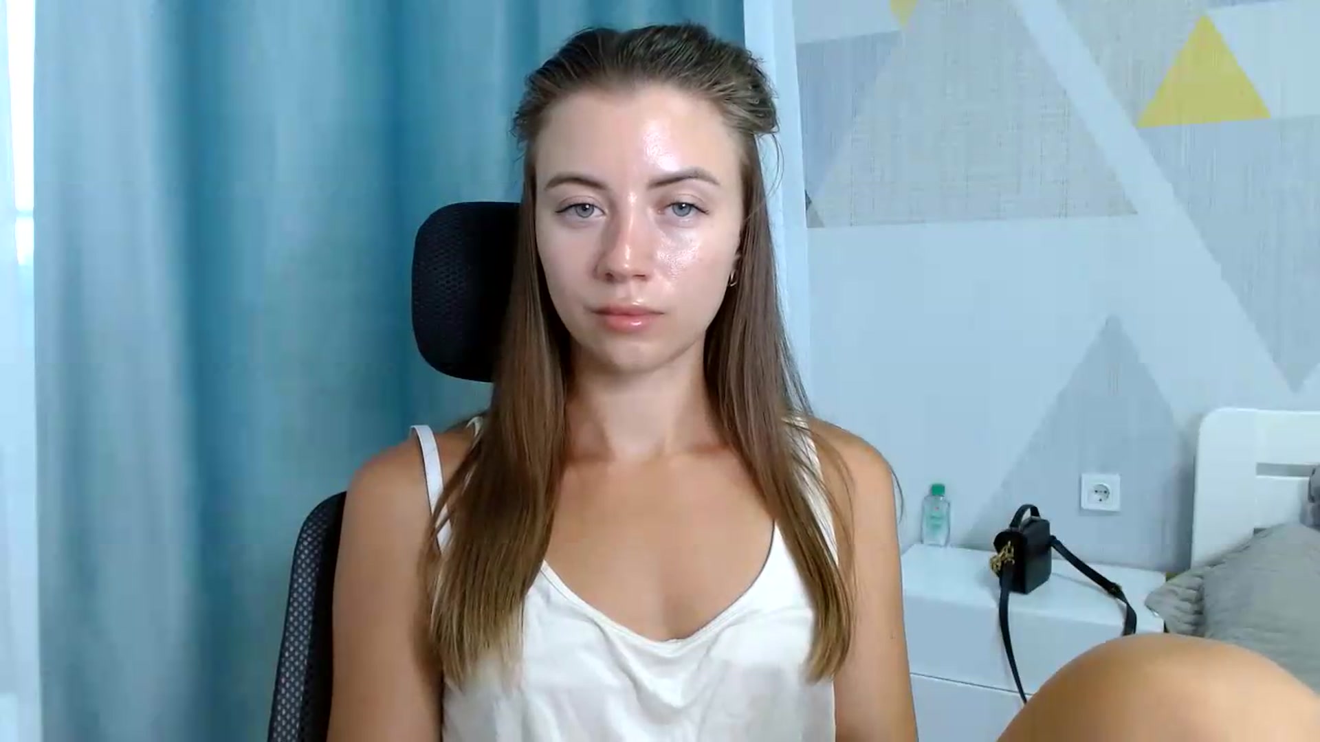 Gallery image thumbnail from Sulfate0's myfreecams stream on, 08/26/2026, 06:52 image 5 of 20