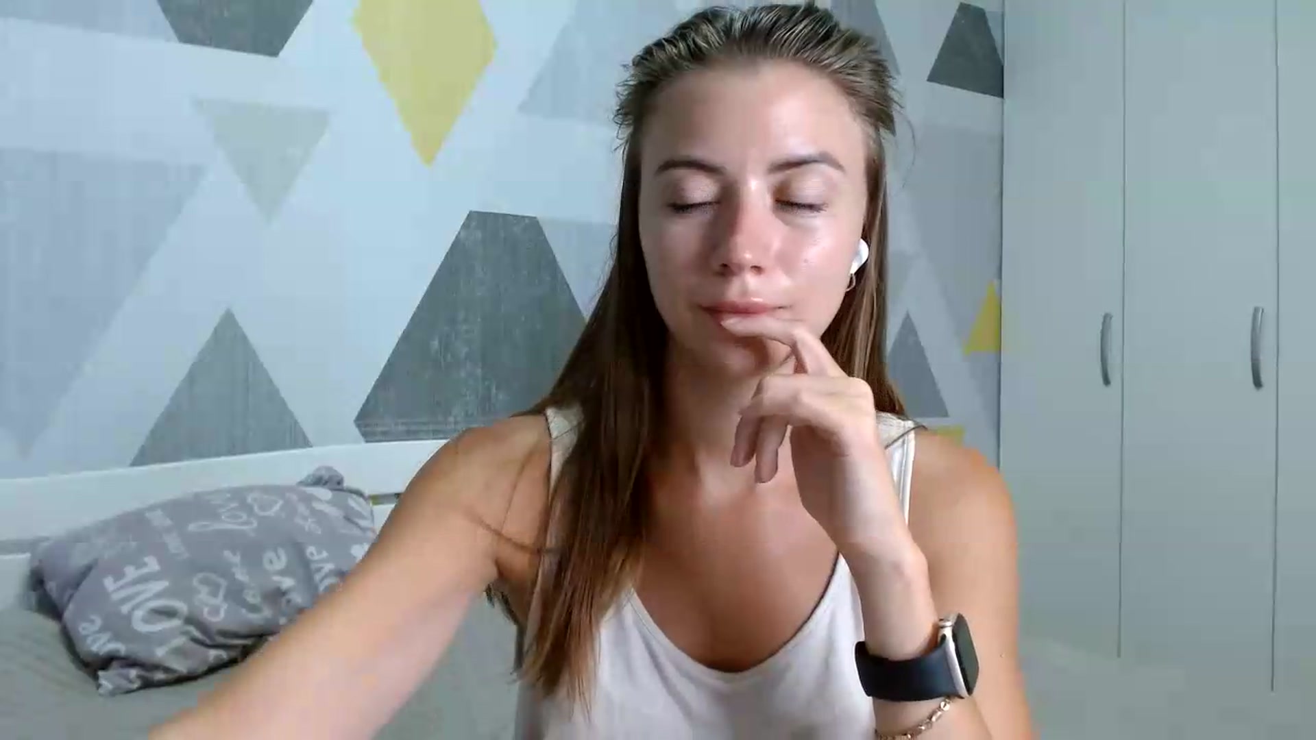 Gallery image thumbnail from Sulfate0's myfreecams stream on, 08/26/2026, 08:00 image 4 of 20
